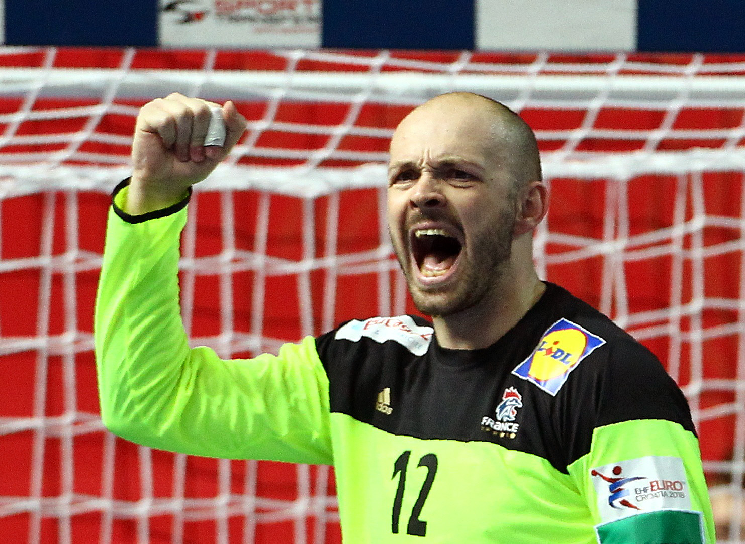 2018-01-16T175247Z_1100942349_UP1EE1G1DNYCA_RTRMADP_3_HANDBALL-EUROPE-FRA-BLR