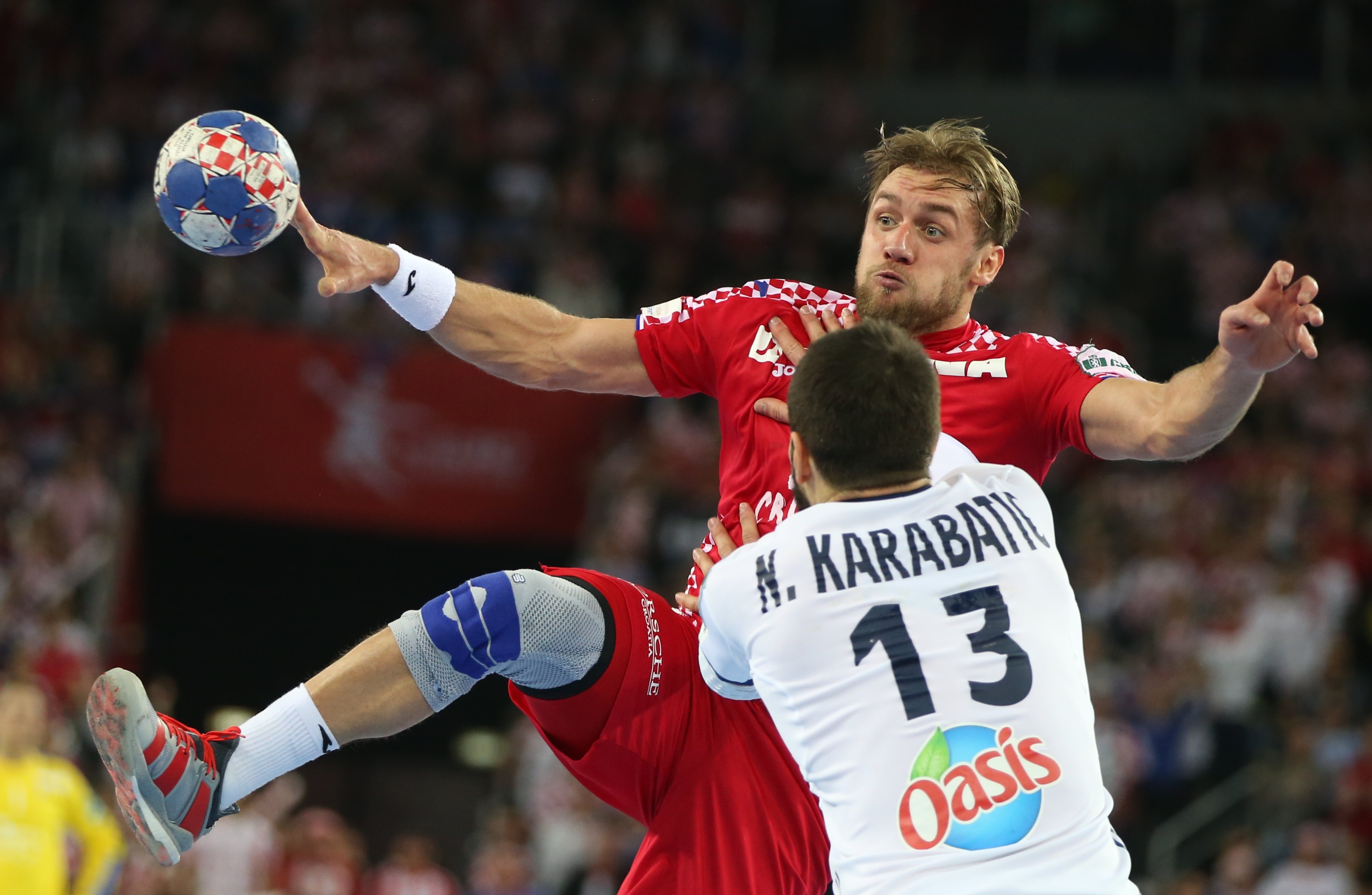 2018-01-24T195424Z_1785723839_UP1EE1O1JAN13_RTRMADP_3_HANDBALL-EUROPE-CRO-FRA