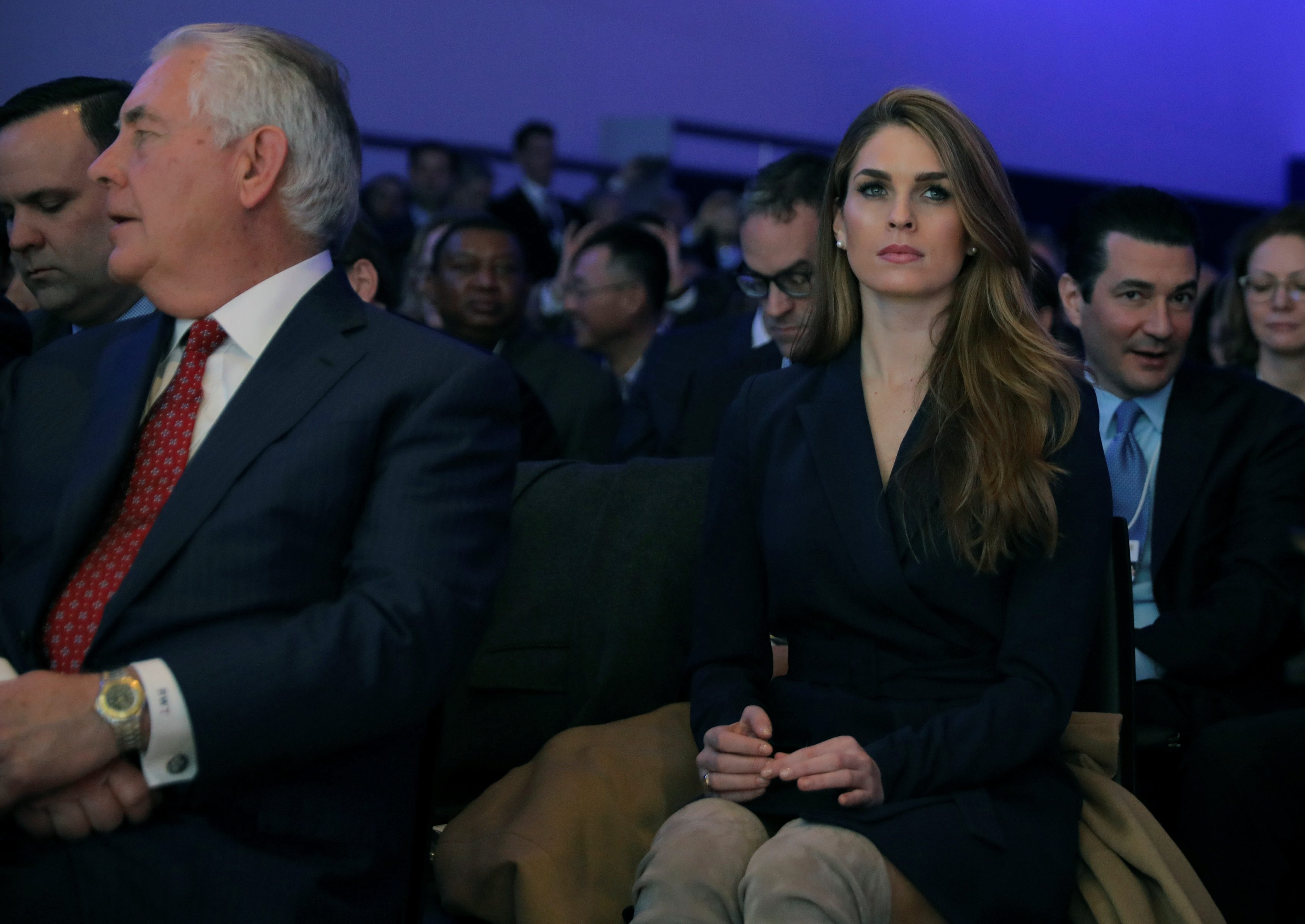 2018-01-26T135138Z_792944814_RC12379618E0_RTRMADP_3_DAVOS-MEETING-TRUMP