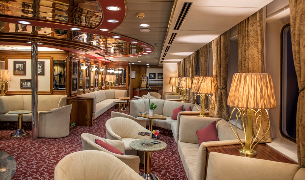 Unutrašnjost broda Monet