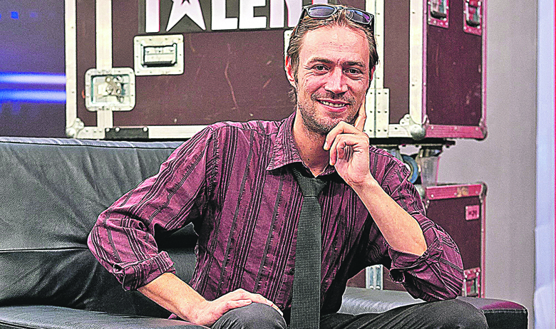 210900-270283-ANDREJ_THE_ILLUSIONIST