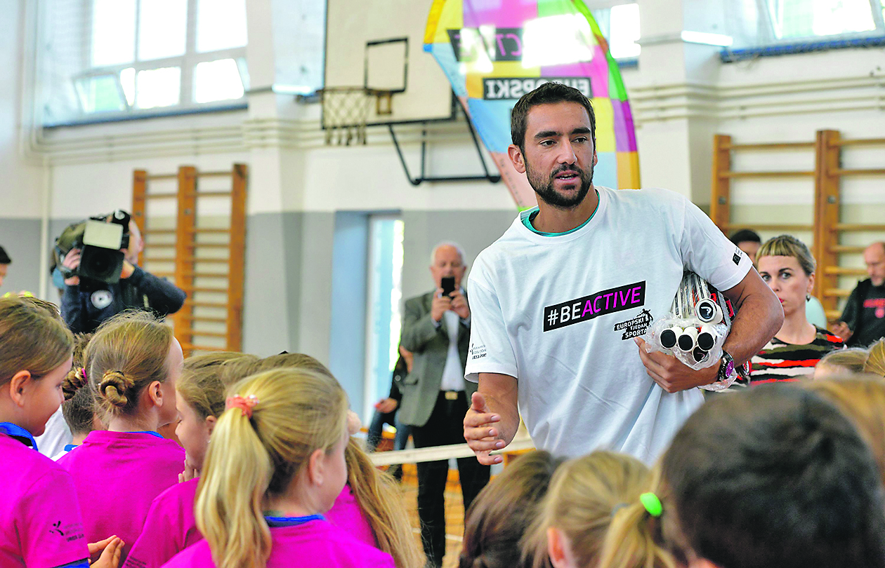 211436-270939-cilic_ucenici8-250918