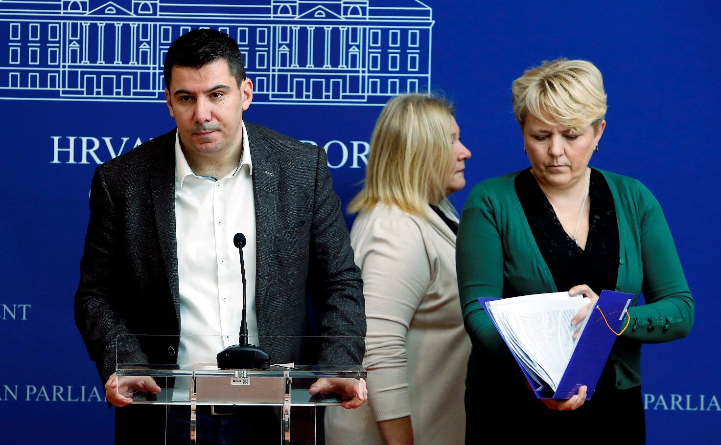 grmoja_press1-261018