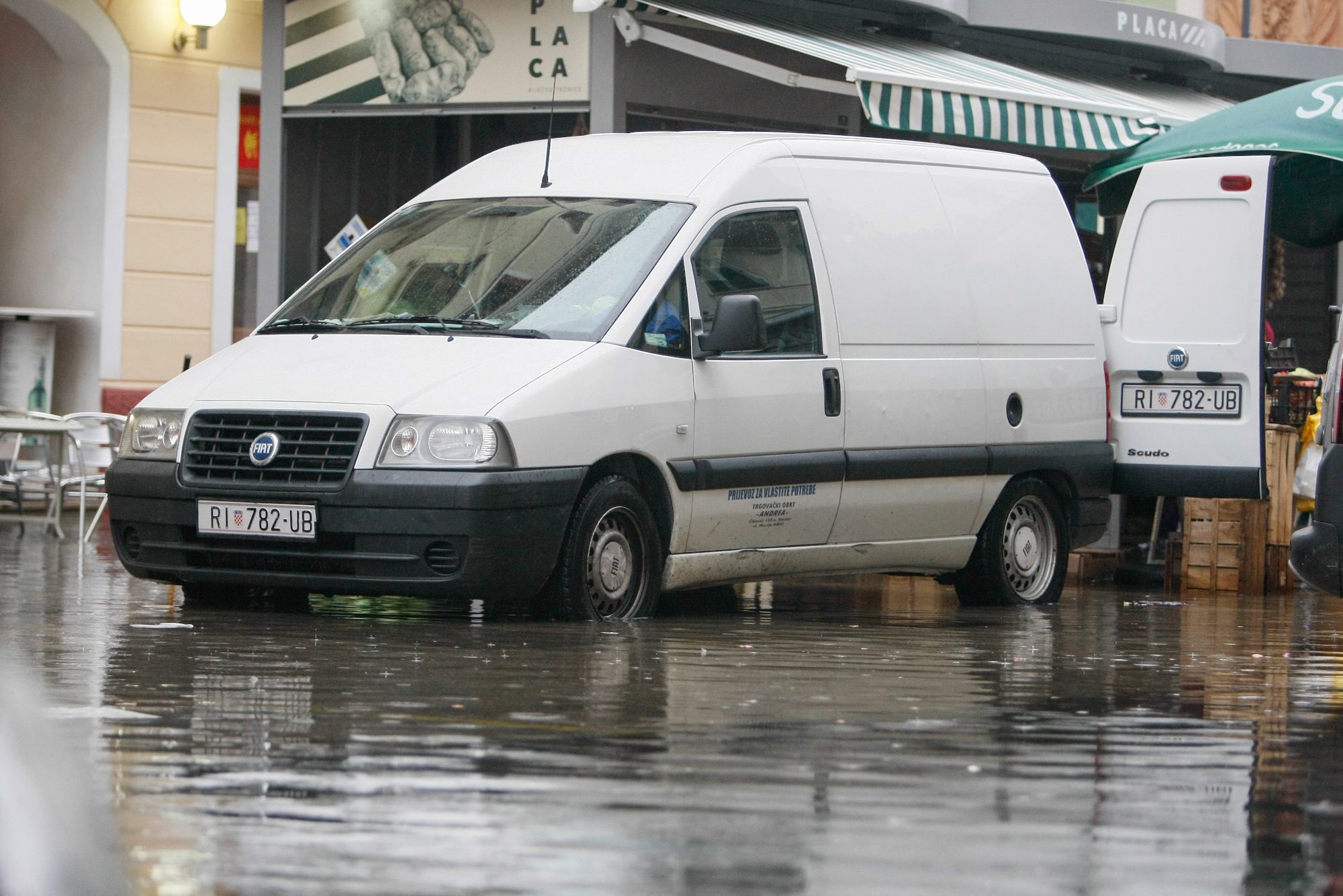 poplava_trznica1-291018