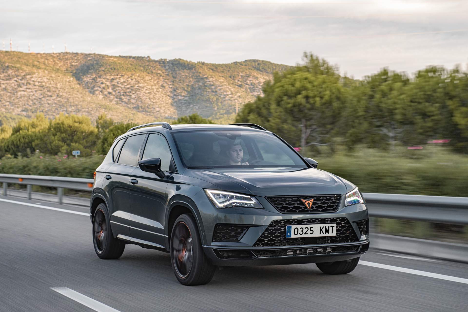 b32ceeb4-2019-cupra-ateca-39