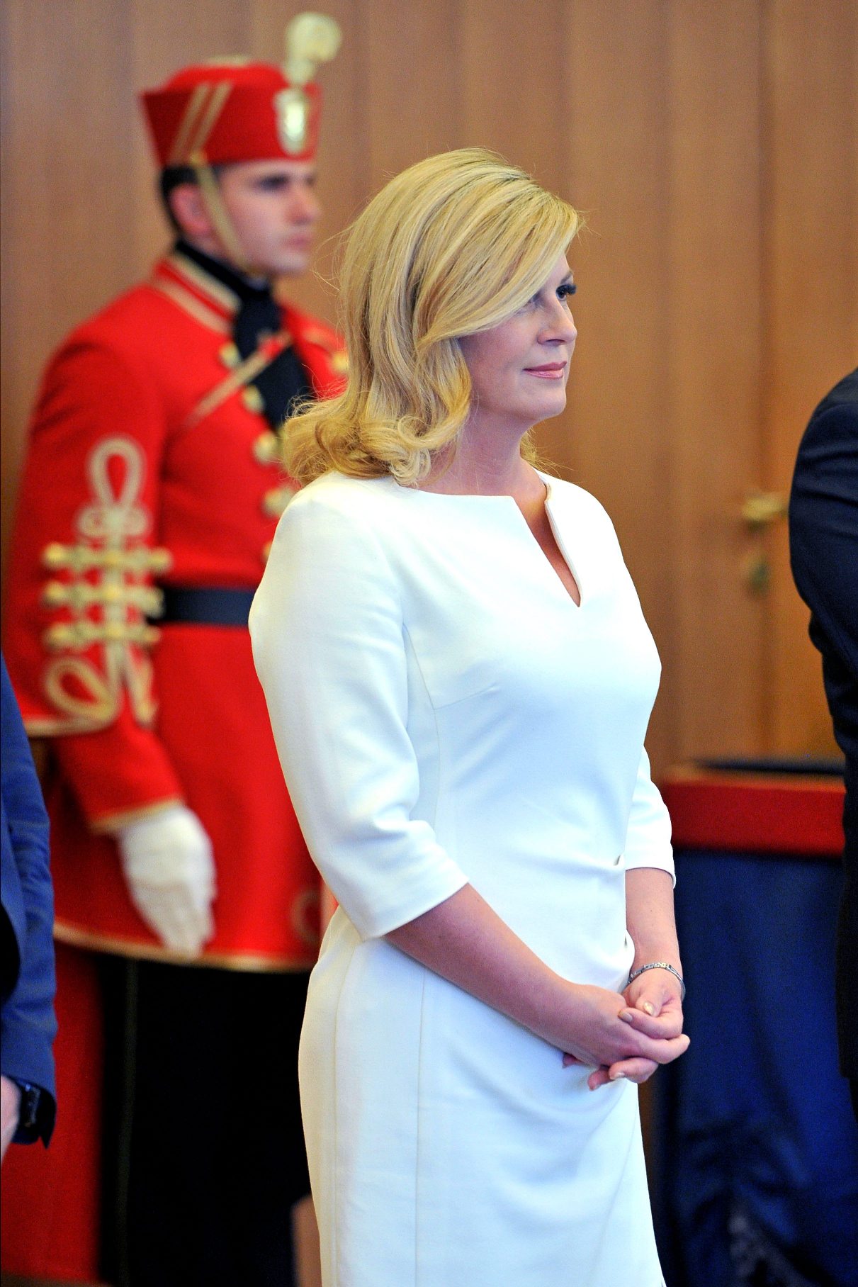 kitarovic_policija13-041018