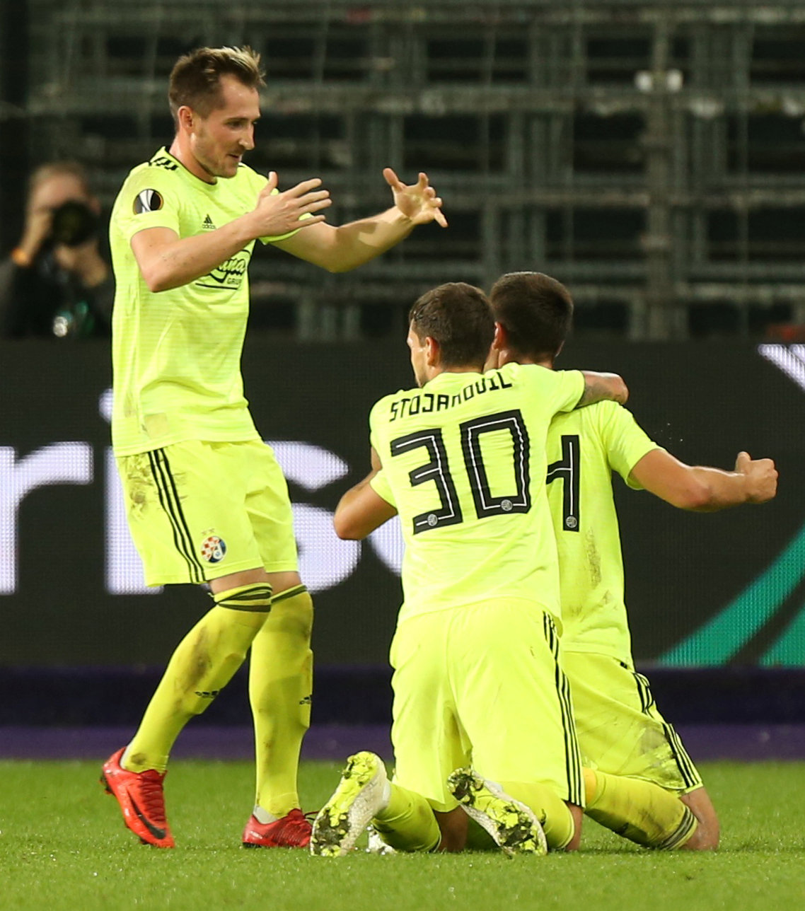 2018-10-04T182900Z_1789894306_RC1248411BE0_RTRMADP_3_SOCCER-EUROPA-ADL-DZA