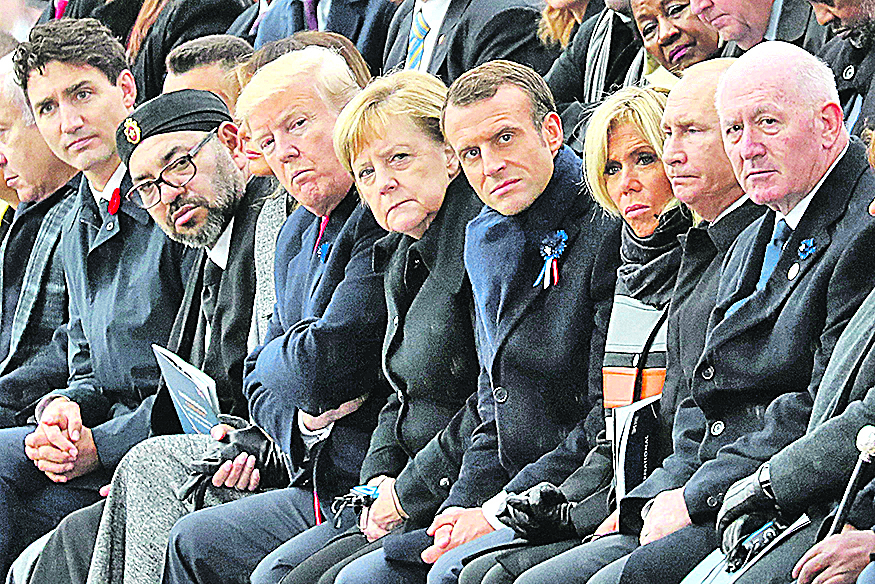 2018-11-11T113758Z-542188069-RC1A6B93EB50-RTRMADP-3-WW1-CENTURY-FRANCE-CEREMONY