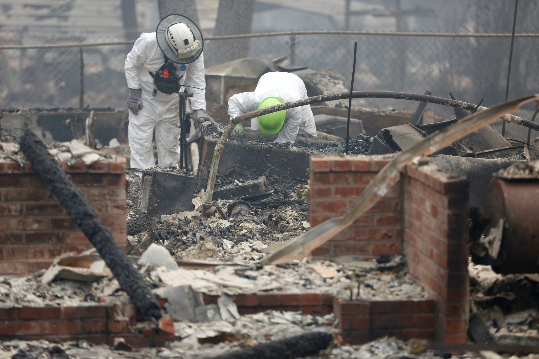 2018-11-15T050059Z_153313896_RC1F88068B20_RTRMADP_3_CALIFORNIA-WILDFIRES