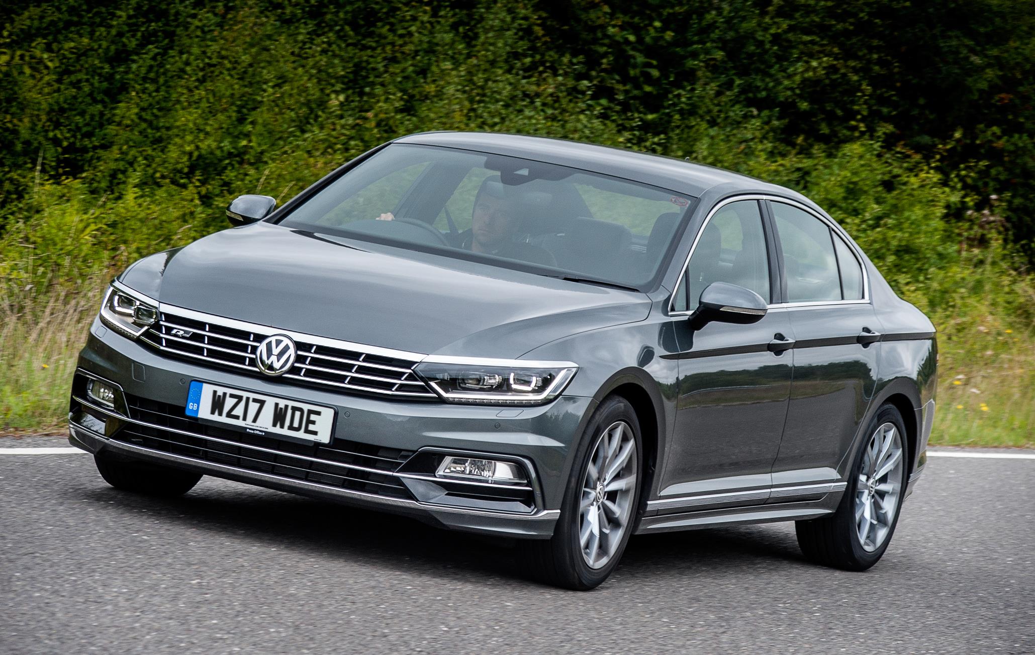 2017-vw-passat-and-tiguan-get-four-new-tsi-engines-in-britain-119253_1