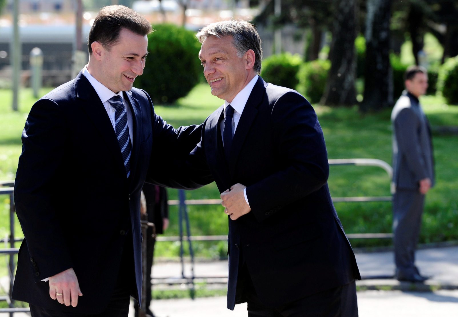 Nikola Gruevski (L) i Viktor Orban (D)