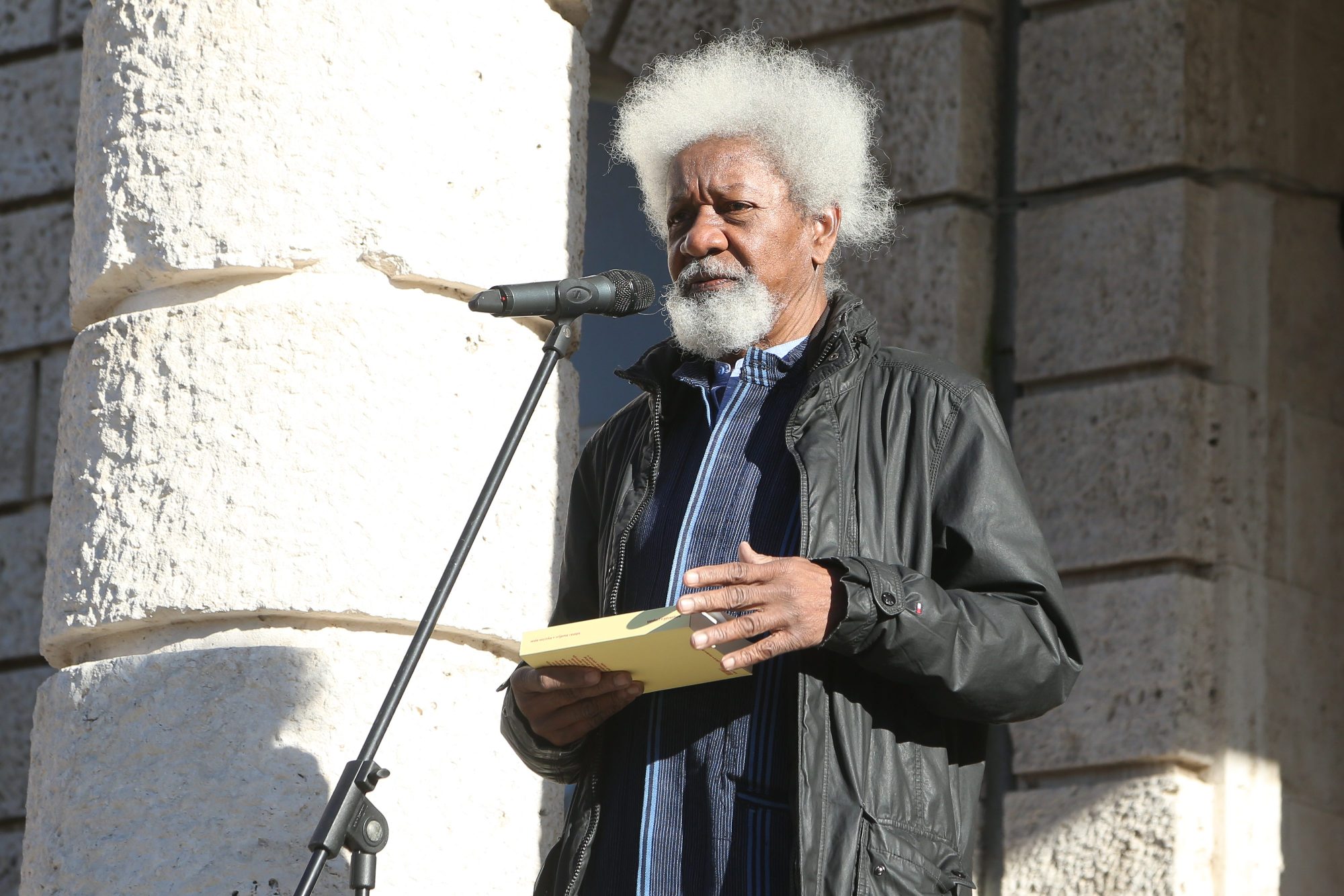 Wole Soyinka otvara 24. Sajam knjiga ispred Doma hrvatskih branitelja u Puli