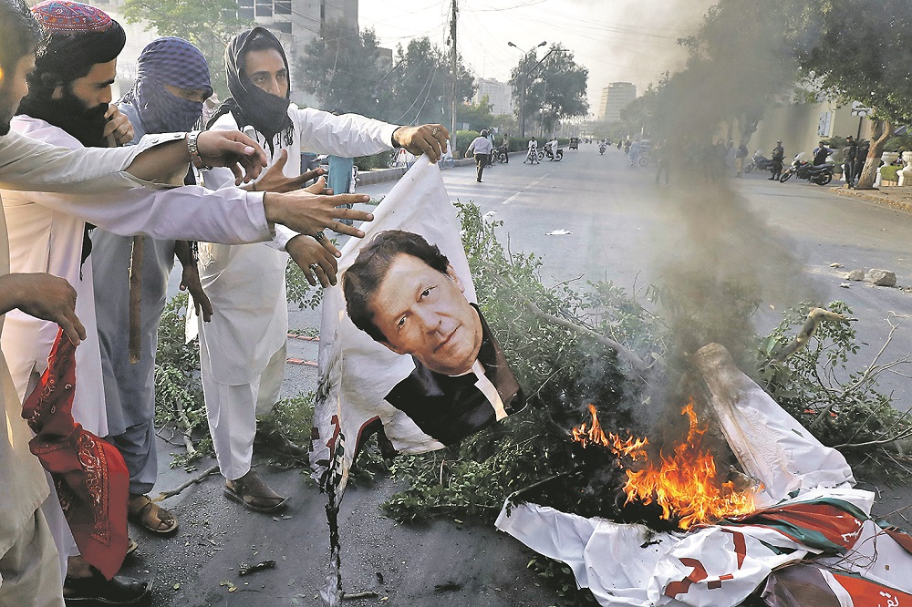 Muslimanski ekstremisti traže da se Asia 'prema zakonu pošteno objesi'