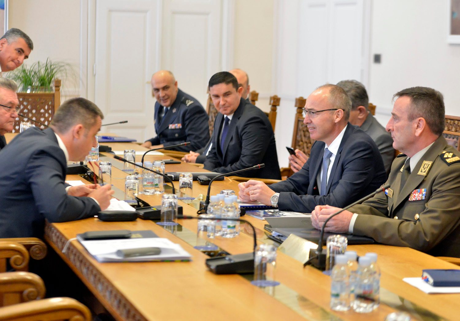 odbor_obrana9-131218