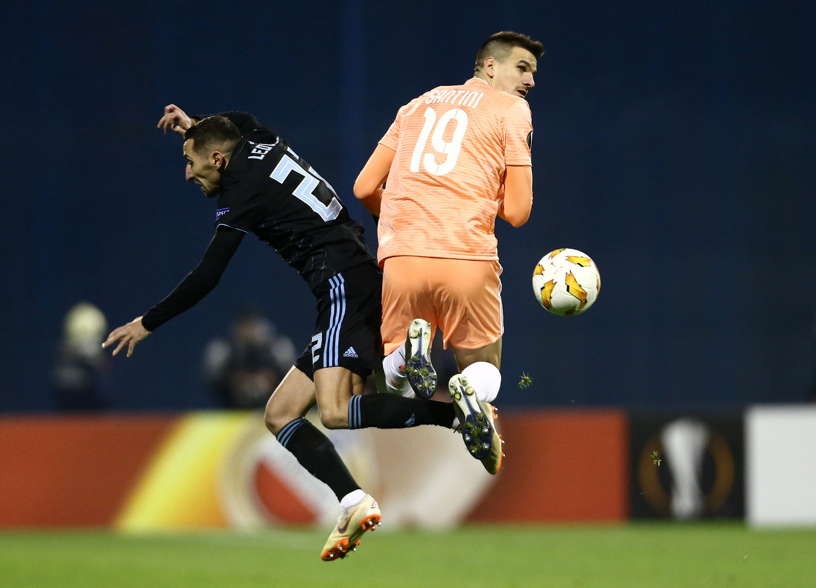 2018-12-13T200944Z_1780352435_RC17A2E75030_RTRMADP_3_SOCCER-EUROPA-DZA-ADL