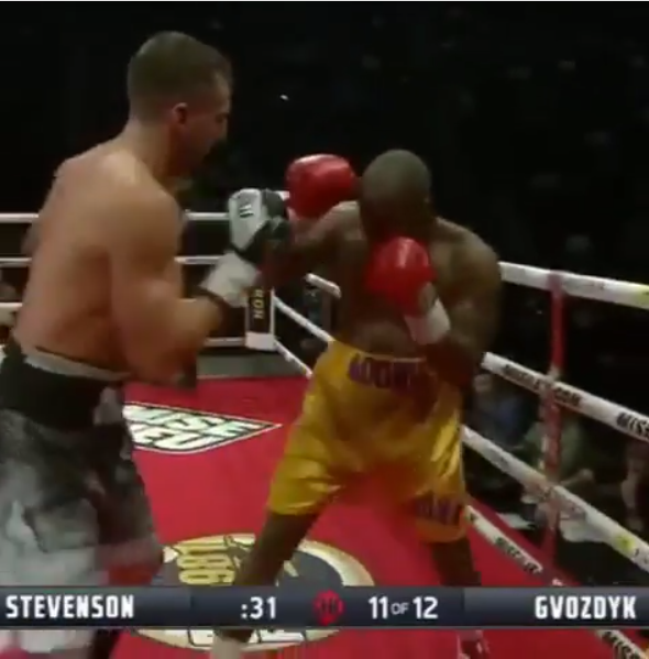 Gvozdyk Stevenson nokaut fotka