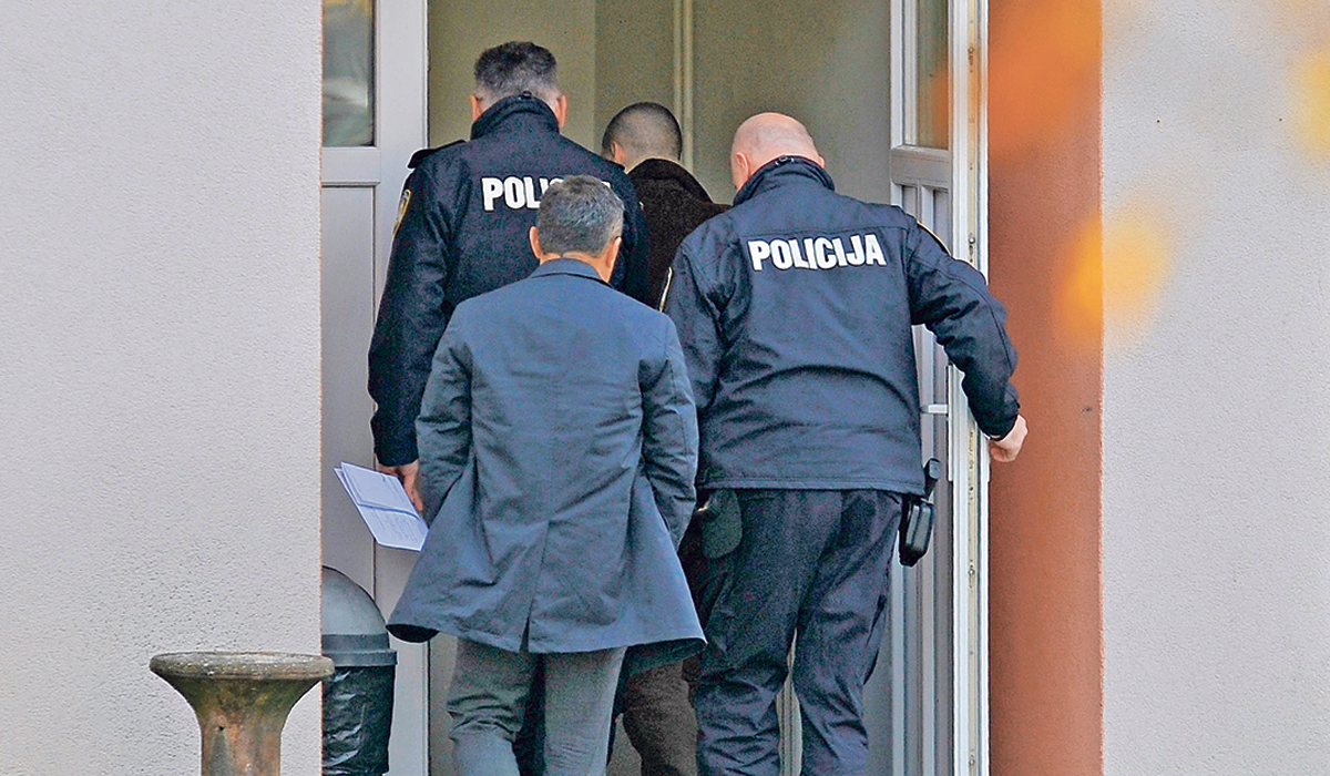 220761-282762-minkovic_priv