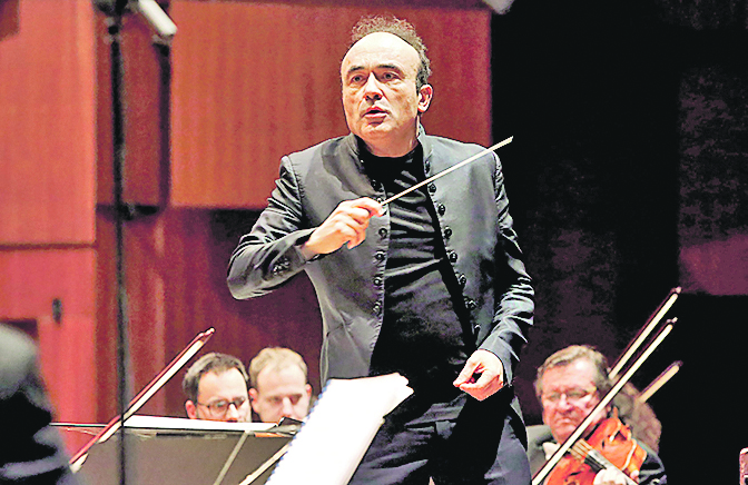Dirigent Frederic Chaslin i Zagrebačka filharmonija