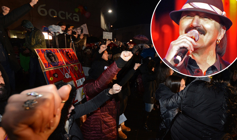 Prosvjed u Banja Luci; u krugu: Haris Džinović