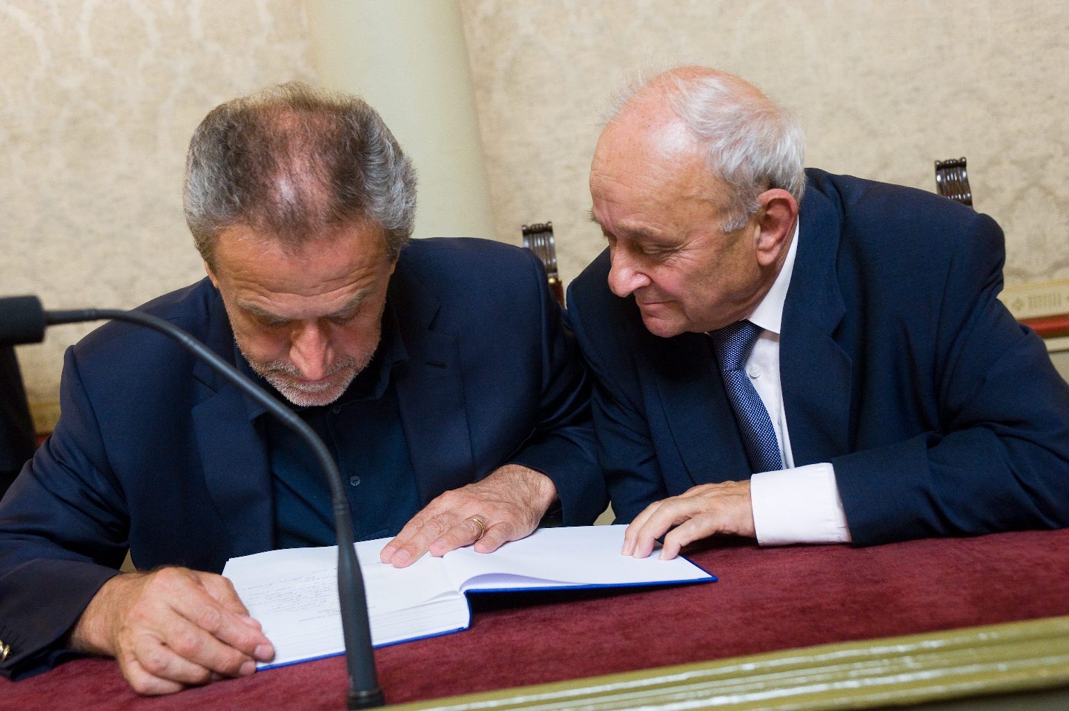 knjiga_zagreb12-160913