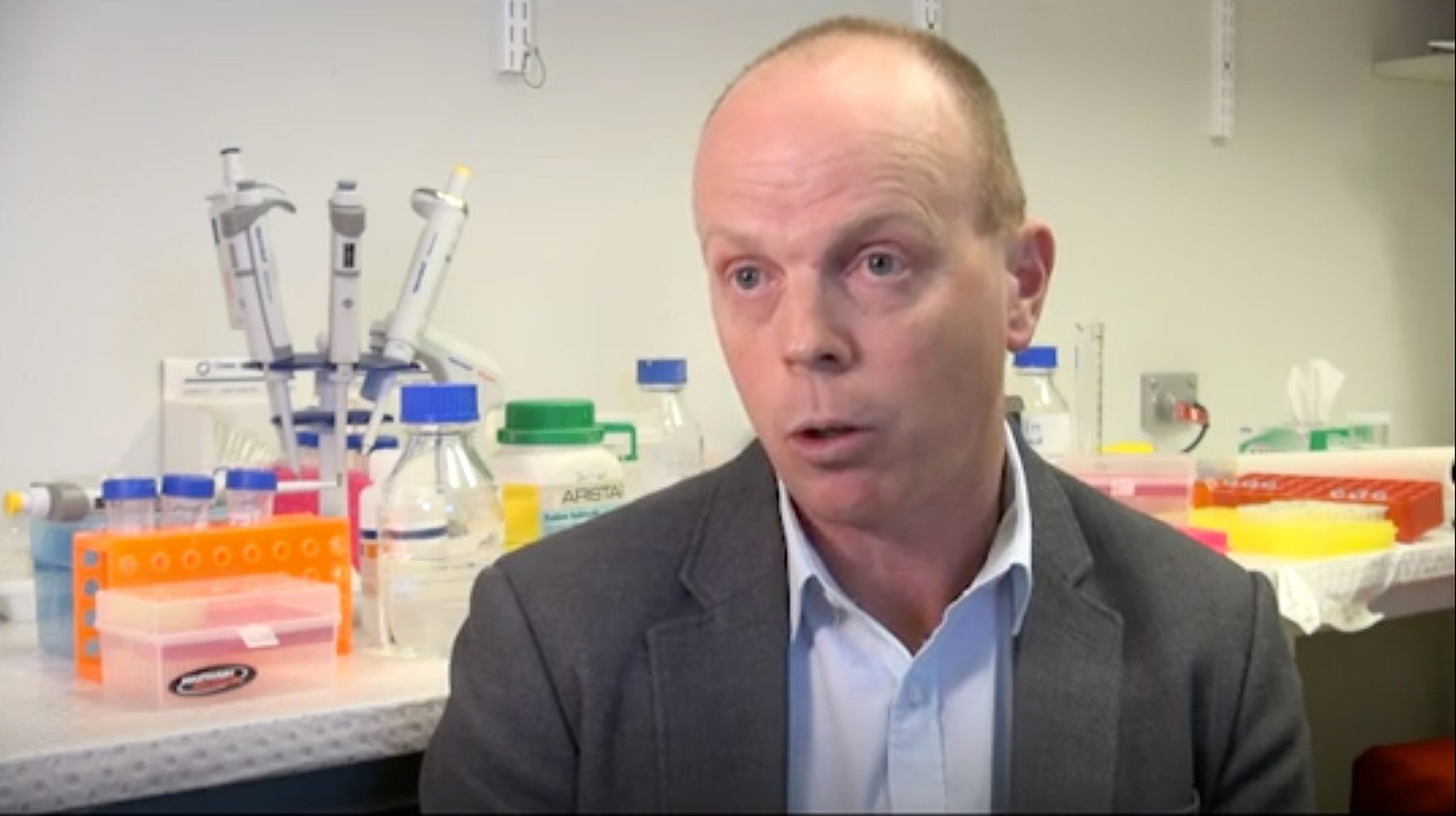 Profesor Damien Keating