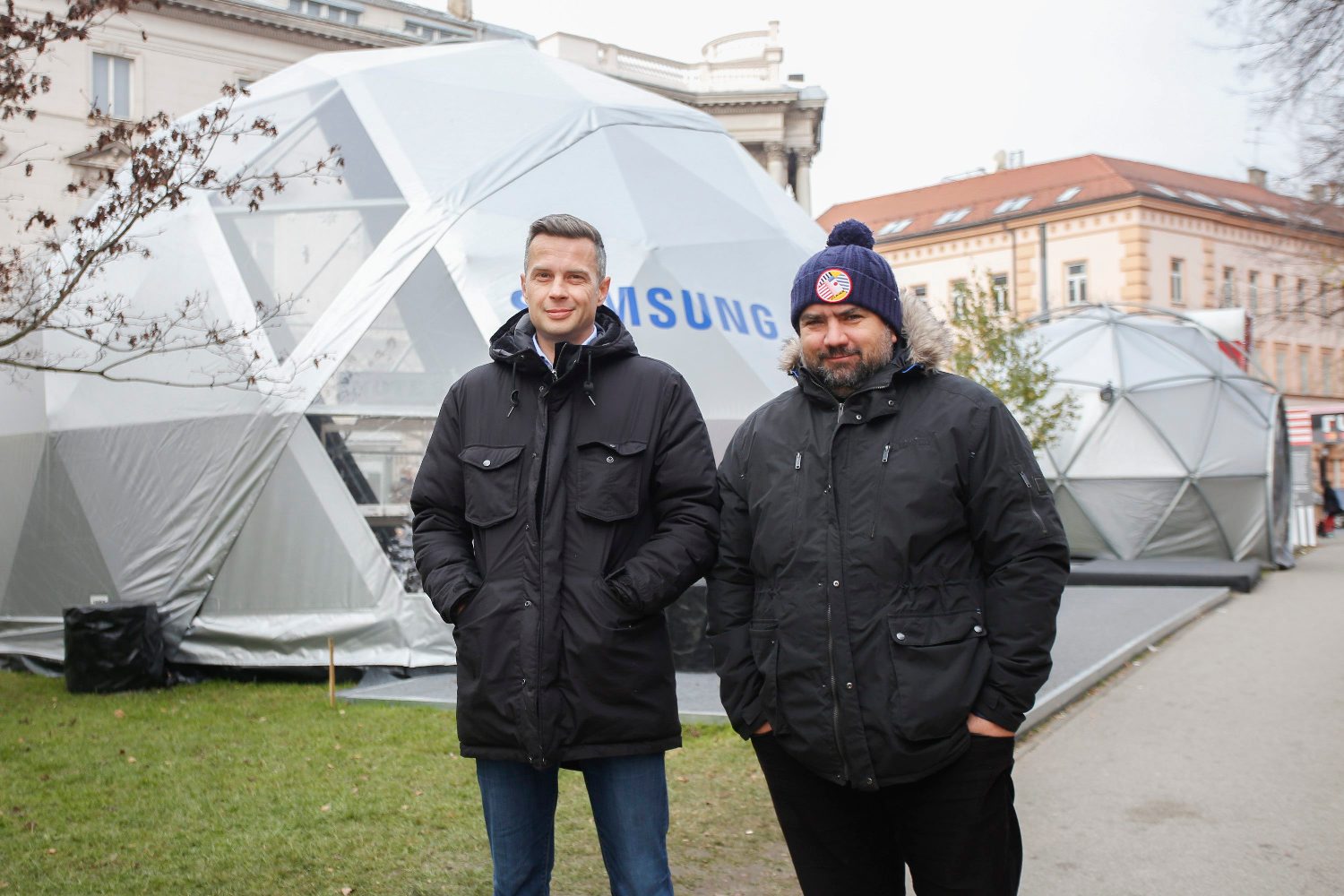 Poduzetnici Jakša Borić i Marko Matošić, direktori tvrtke Kupole - bolje od šatora, koji iznajmljuju kupole