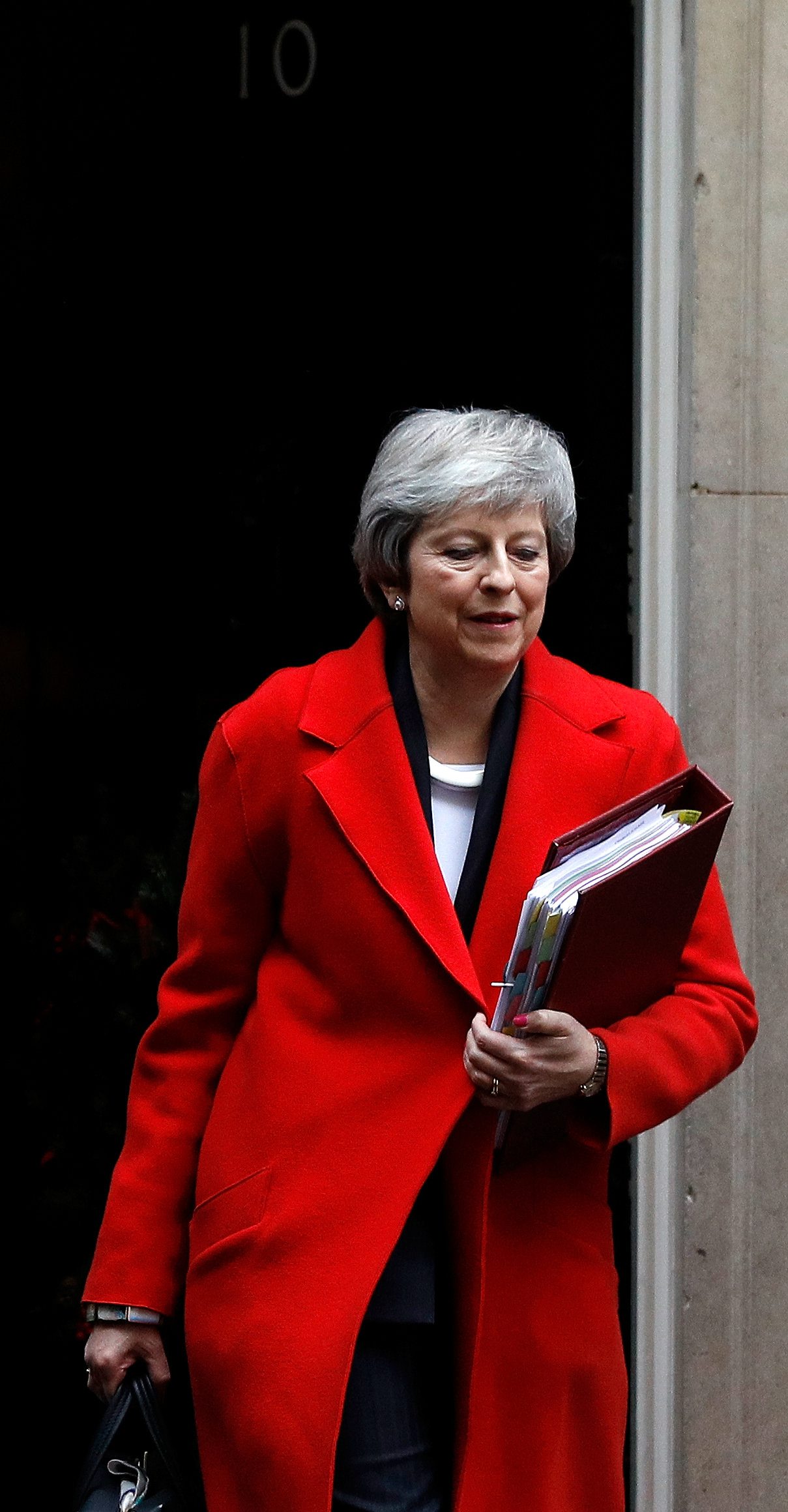 2018-12-05T111446Z_119290545_RC1B58819B20_RTRMADP_3_BRITAIN-EU