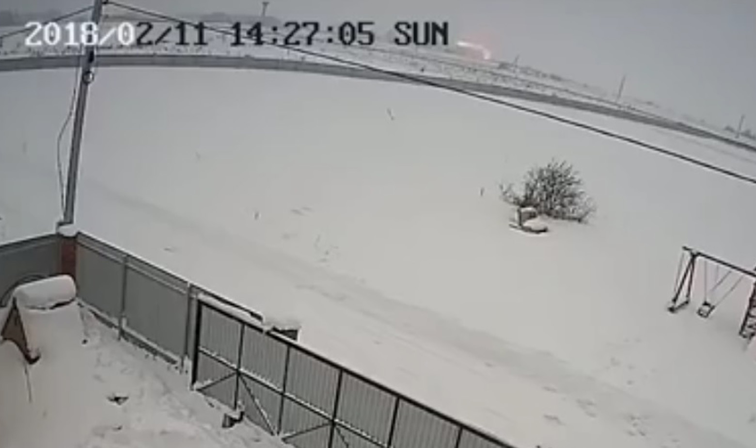 Snimka nadzorne kamere uhvatila je pad ruskog zrakoplova An-148