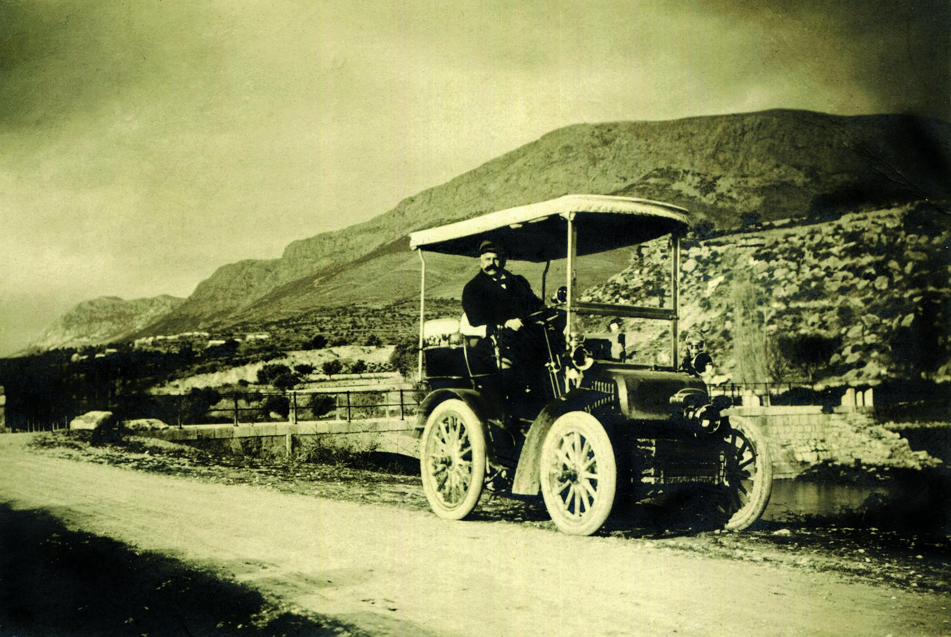 Prvi splitski automobil kod Vidovića mosta na Jadru, 1902.