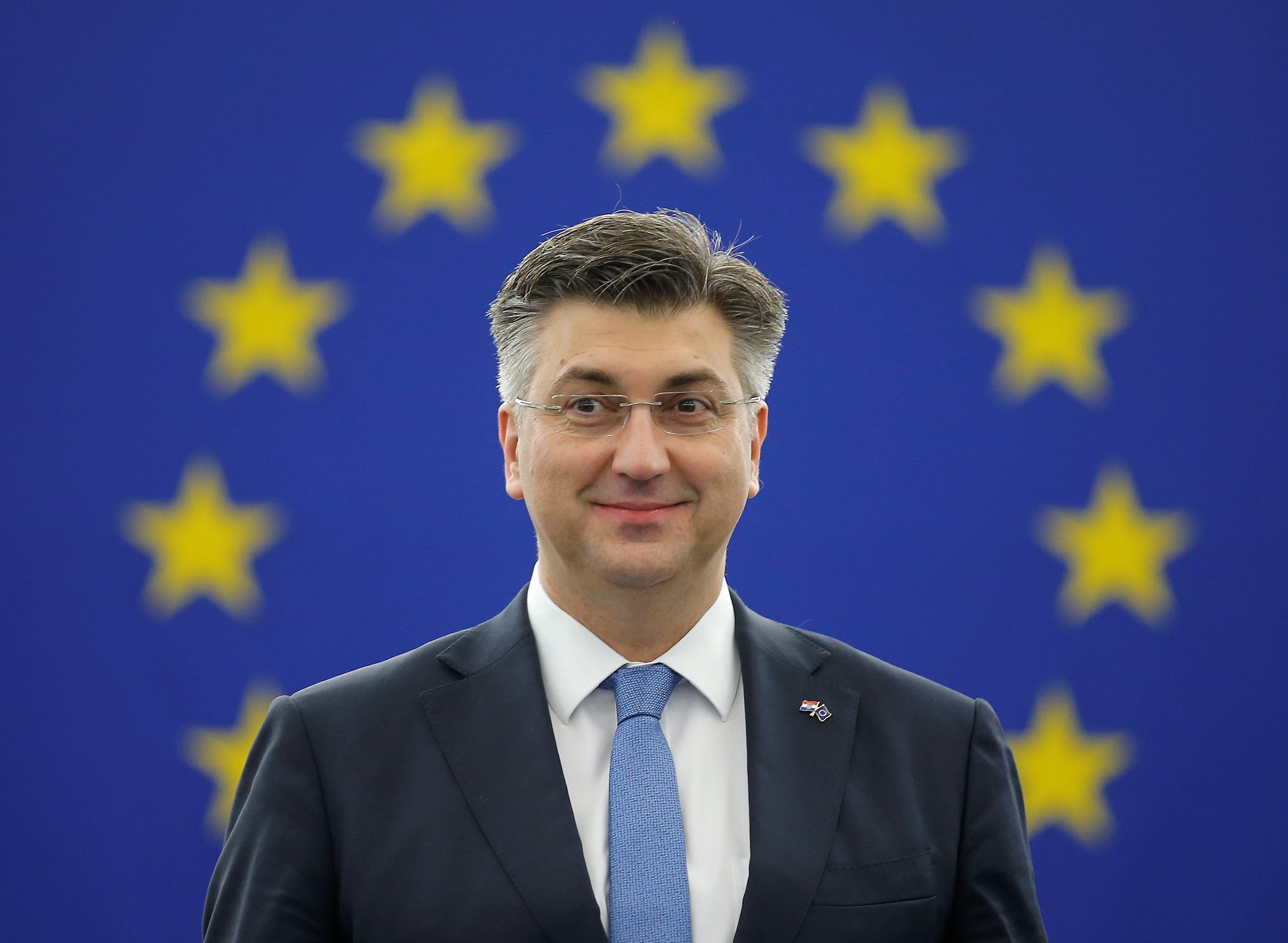 2018-02-06T093211Z_1328054105_RC1412995AA0_RTRMADP_3_EUROPE-POLITICS