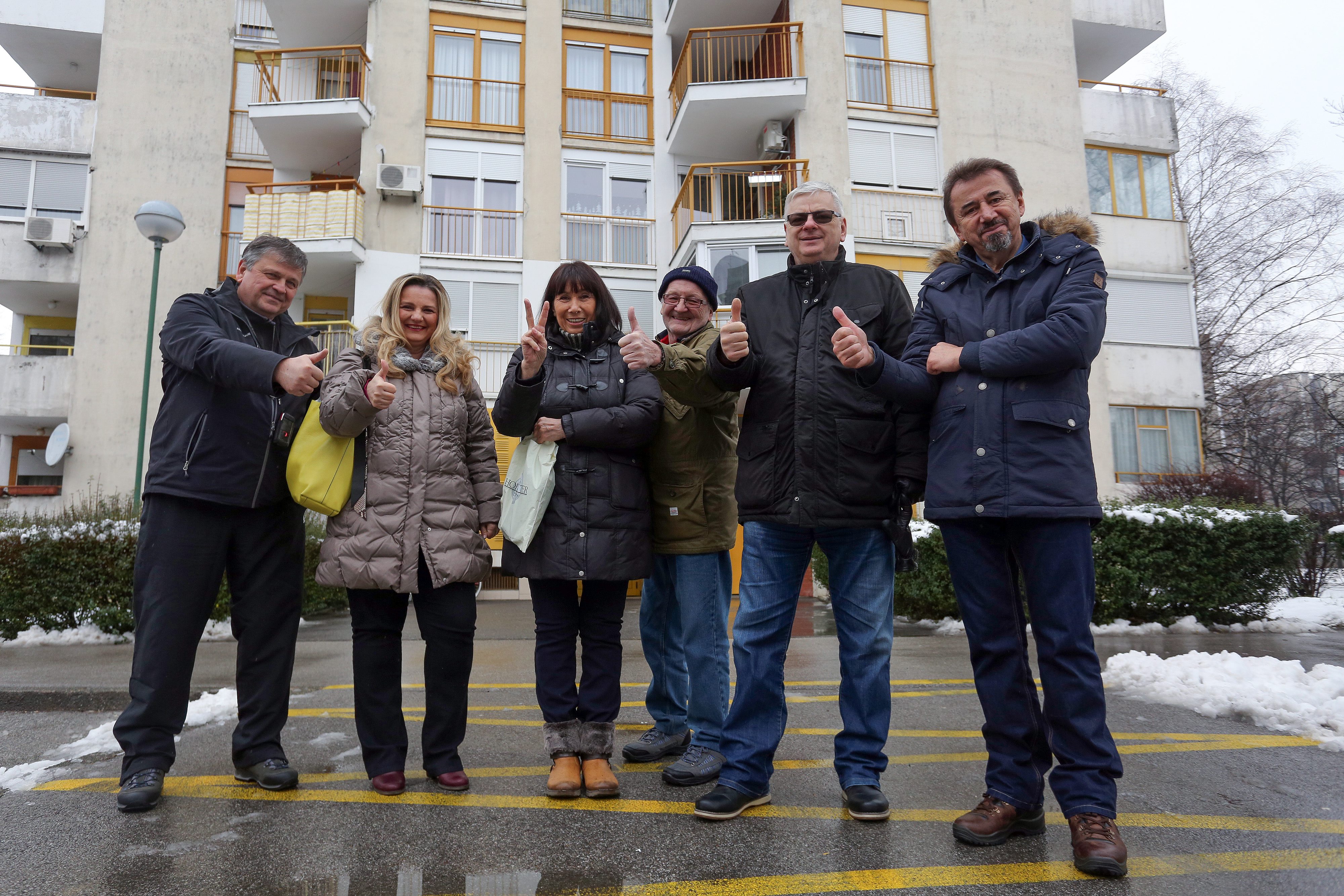 Na fotografiji: Mladen Licul, Ljiljana Mrkonjić, Nada Milaković, Branko  Podhraski, Branimir Debeljacki, Branko Kovačević