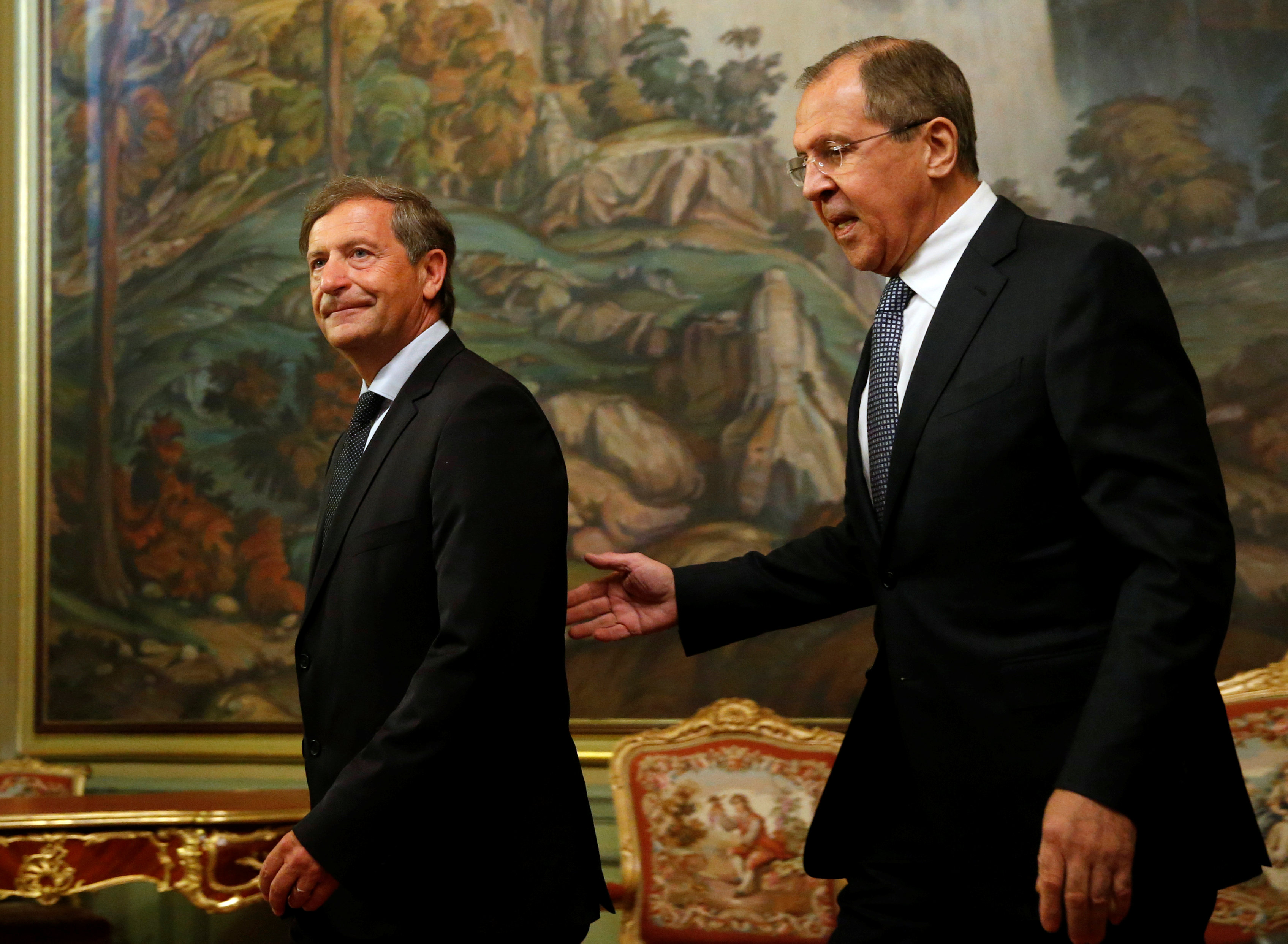 2016-06-14T111700Z_15340109