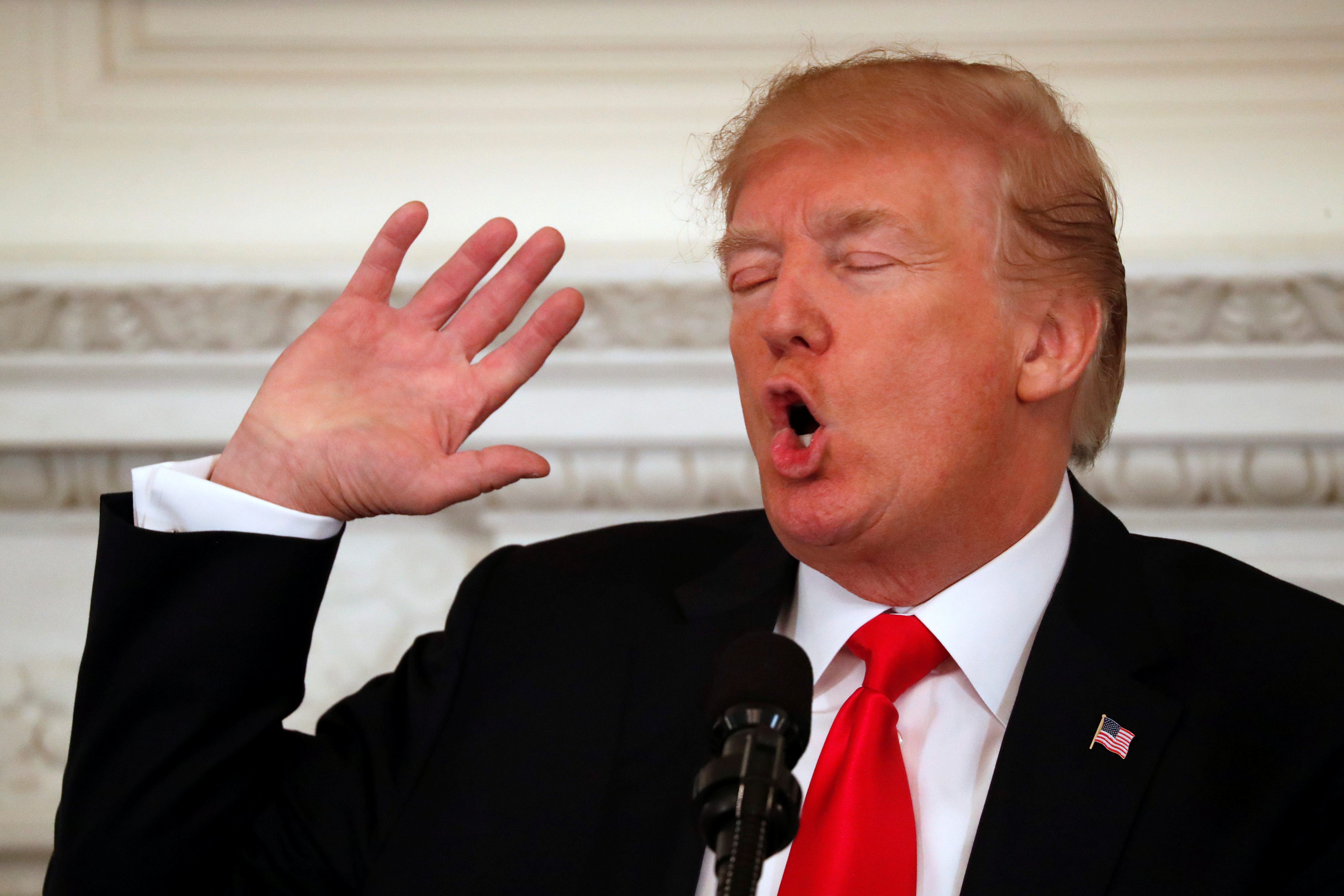 2018-02-26T181846Z_1431616220_RC13024FB020_RTRMADP_3_USA-TRUMP