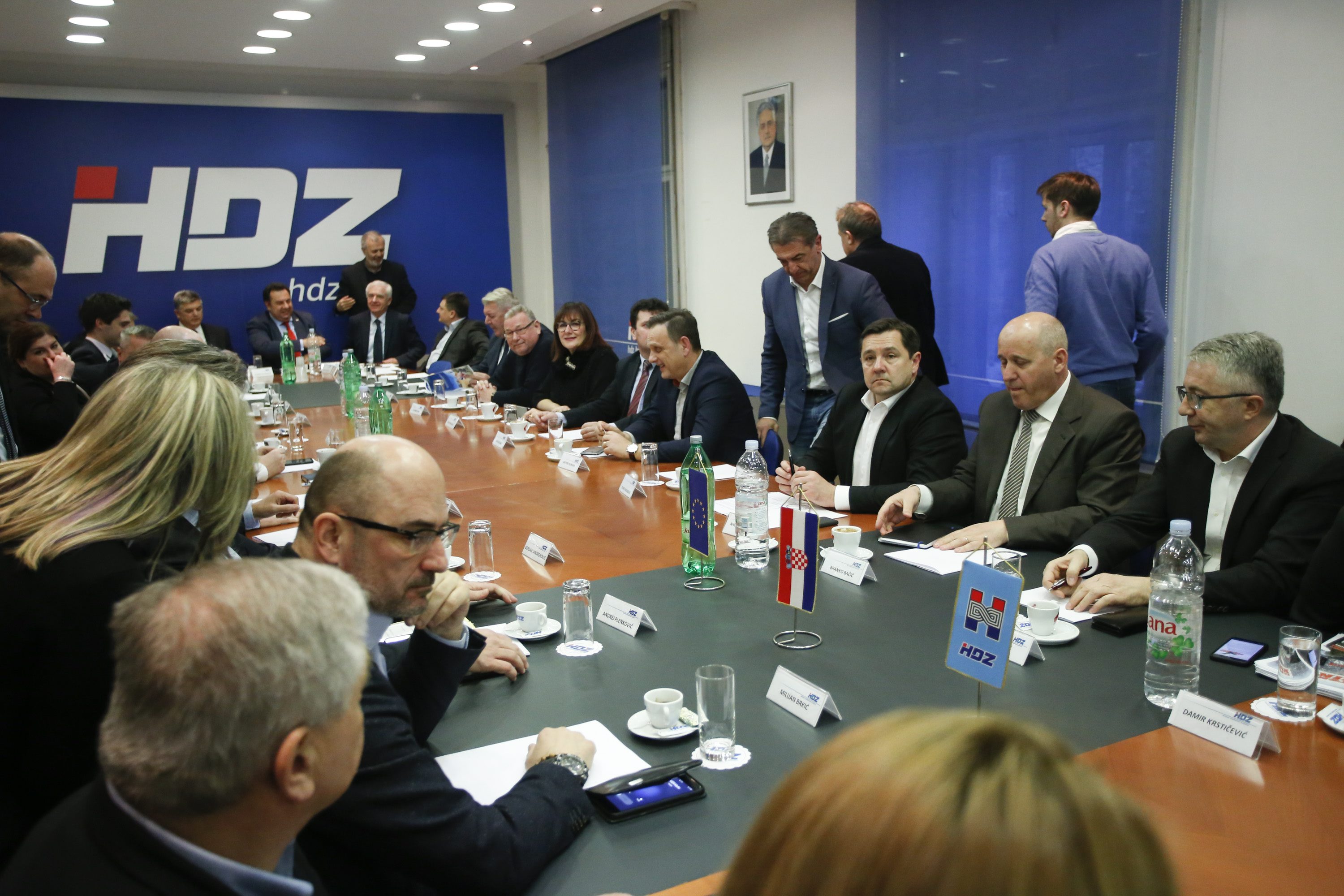 hdz_sjednica13-260218