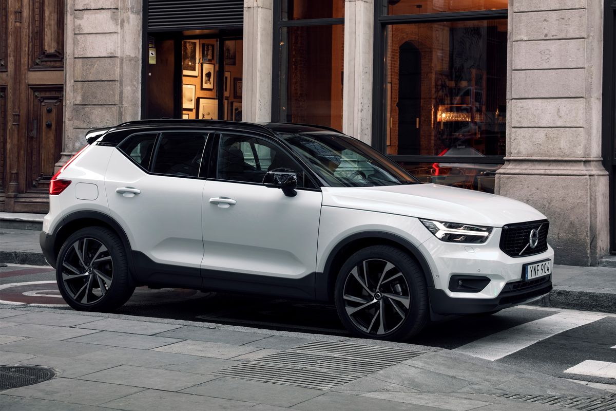 216716_New_Volvo_XC40_exterior.0