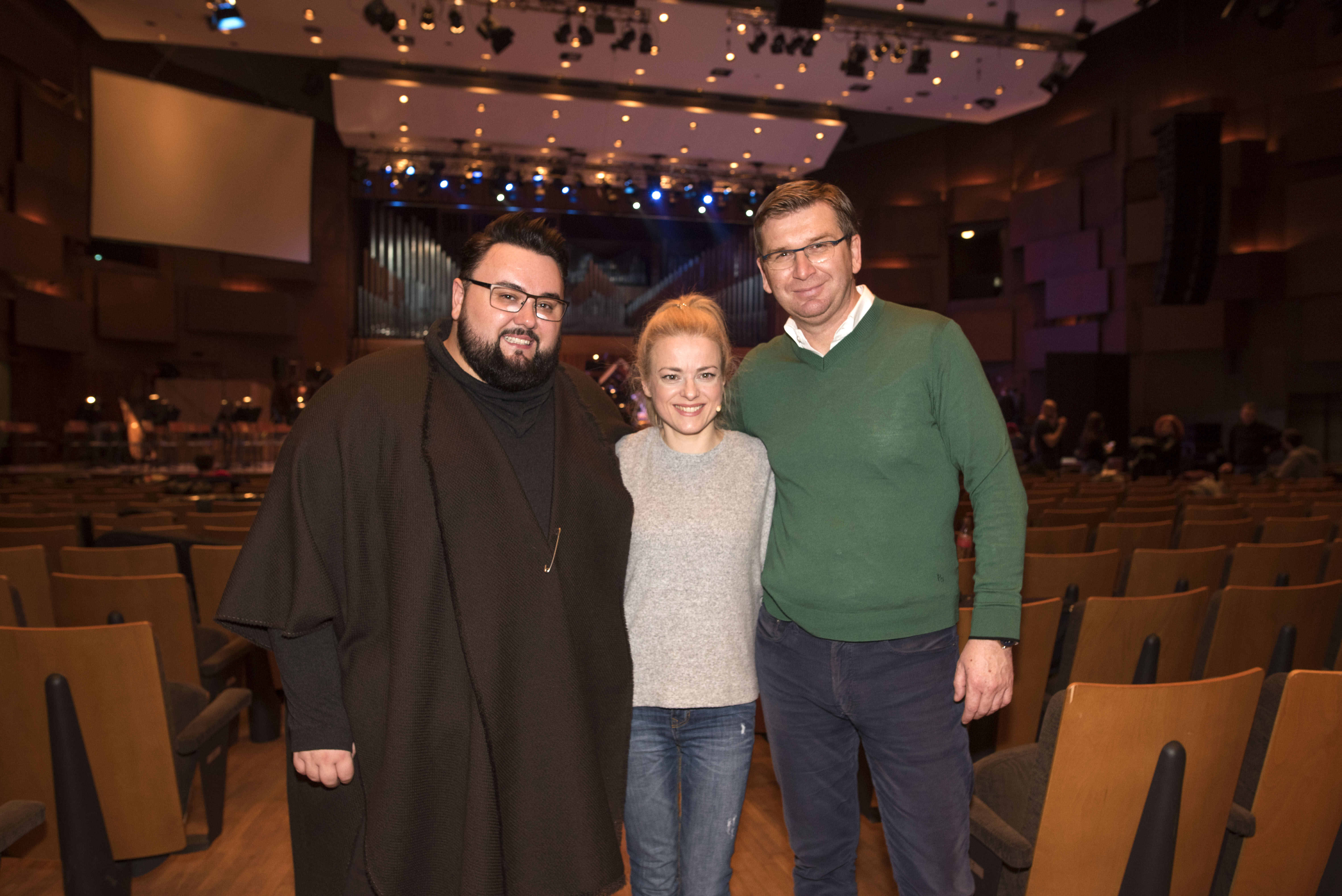 Glazbenik Jacques Houdek, glumica Renata Sabljak i ravnatelj Zagrebačke filharmonije Mirko Boch