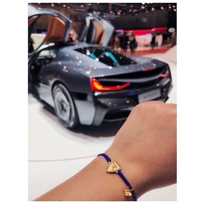 Narukvica Borboleta s logom tvrtke Rimac automobili