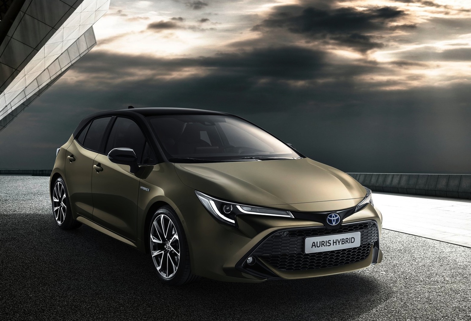 Toyota-Auris-2019-1600-01