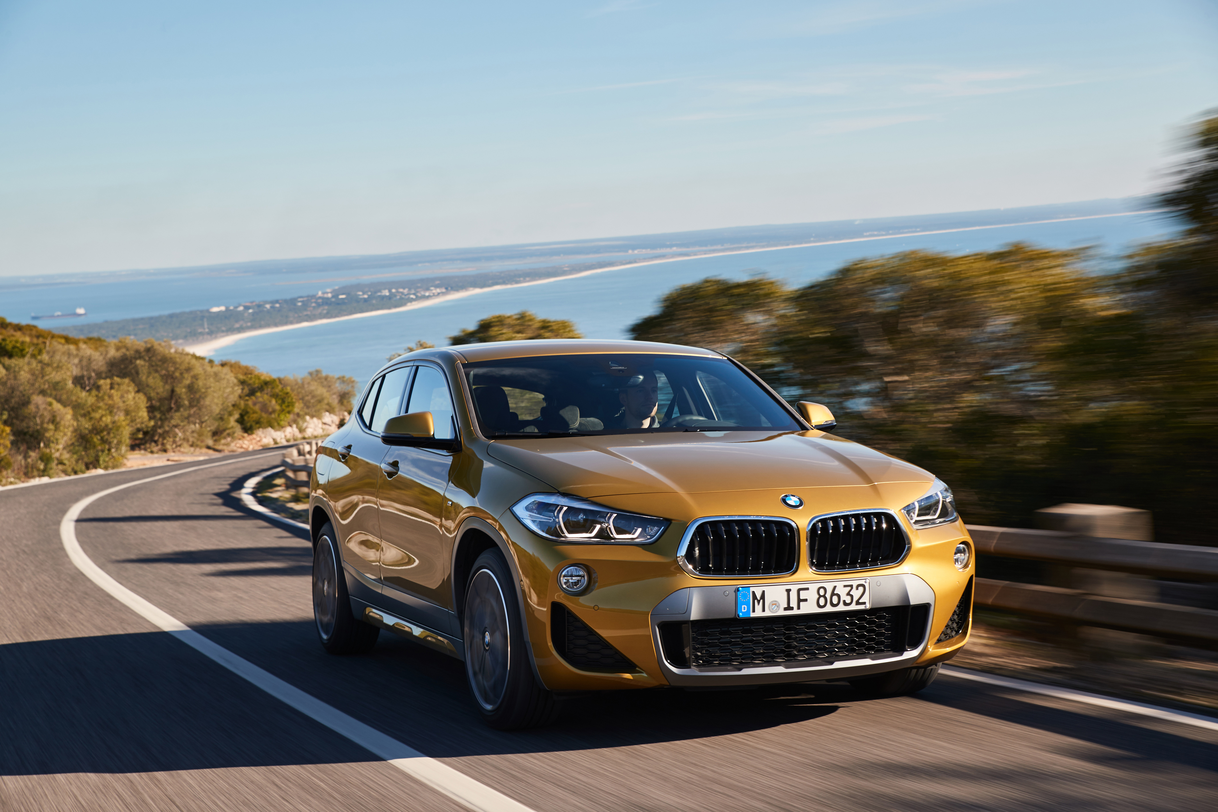 P90290846_highRes_the-new-bmw-x2-x2-xd