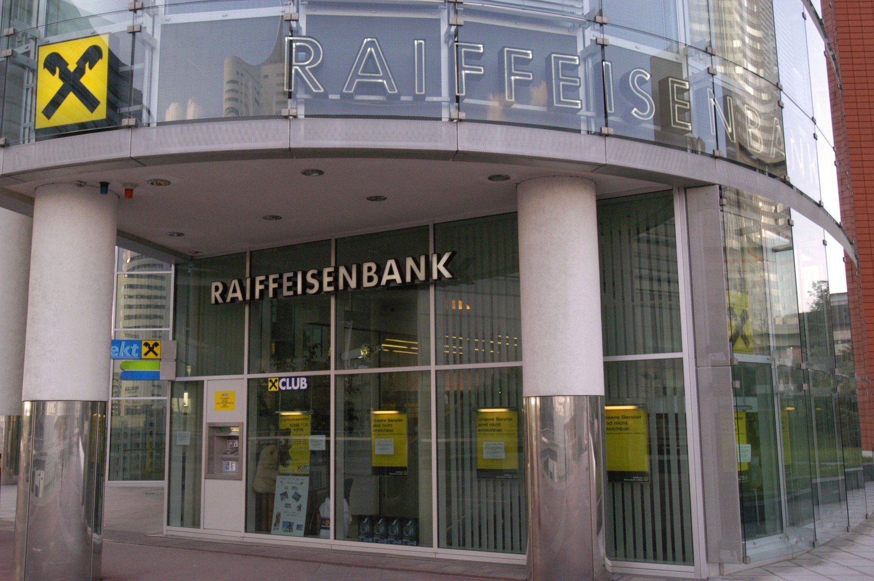 Raiffeisenbank, ilustracija