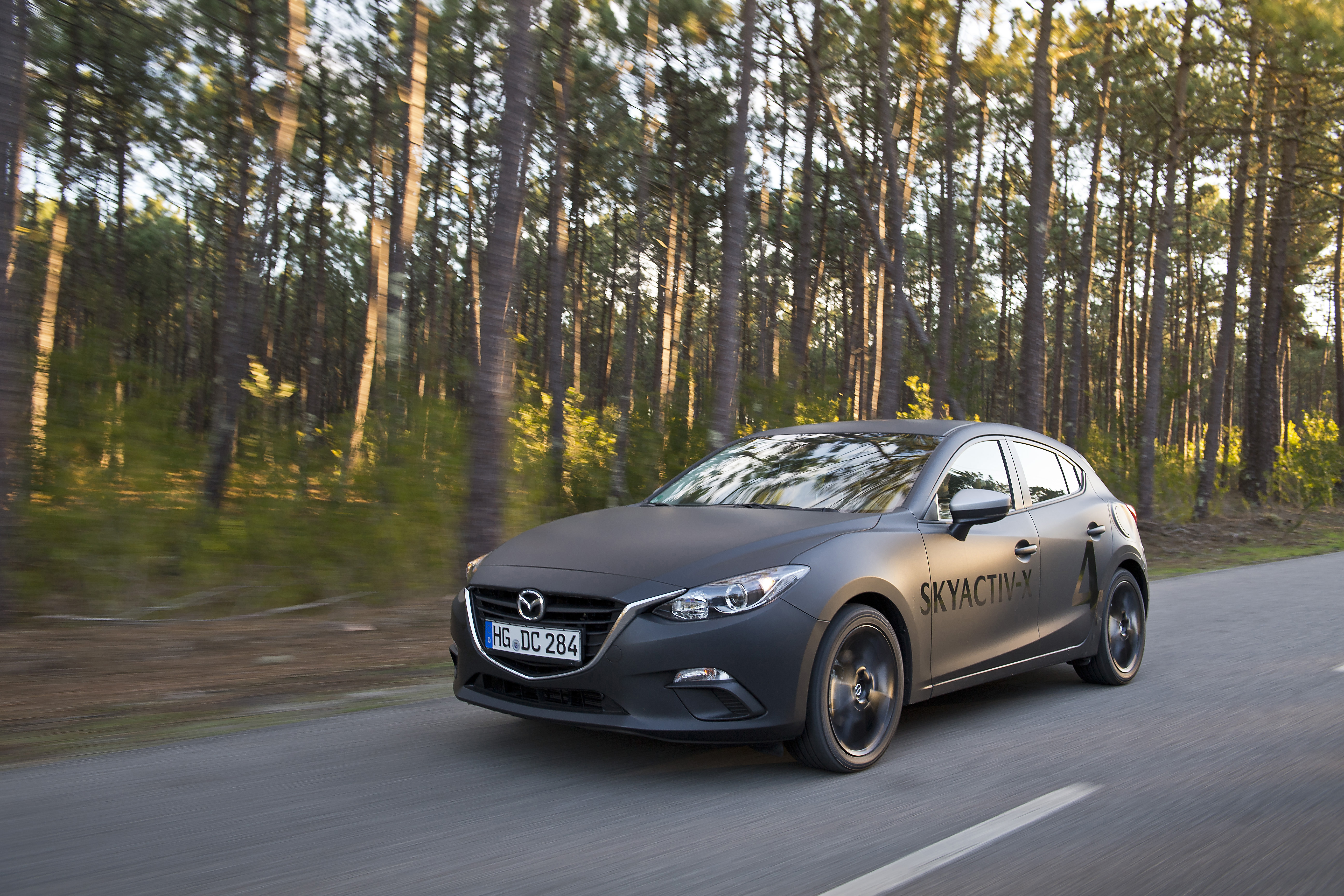 SKYACTIV-X_Porto_Driving_04