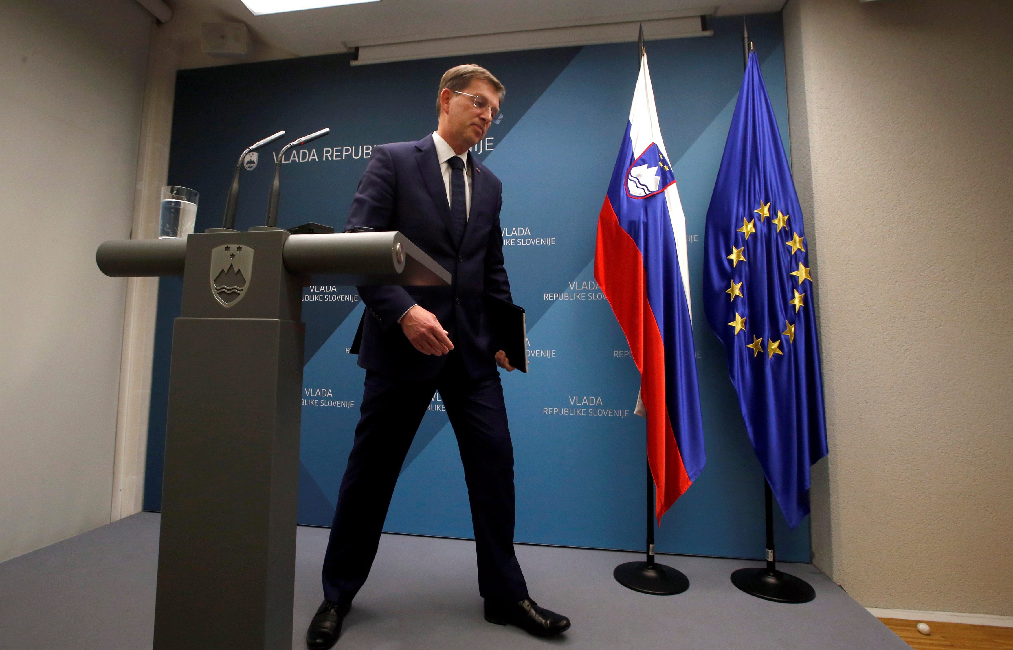 2018-03-14T214756Z_302516172_RC1B74C94AB0_RTRMADP_3_SLOVENIA-POLITICS