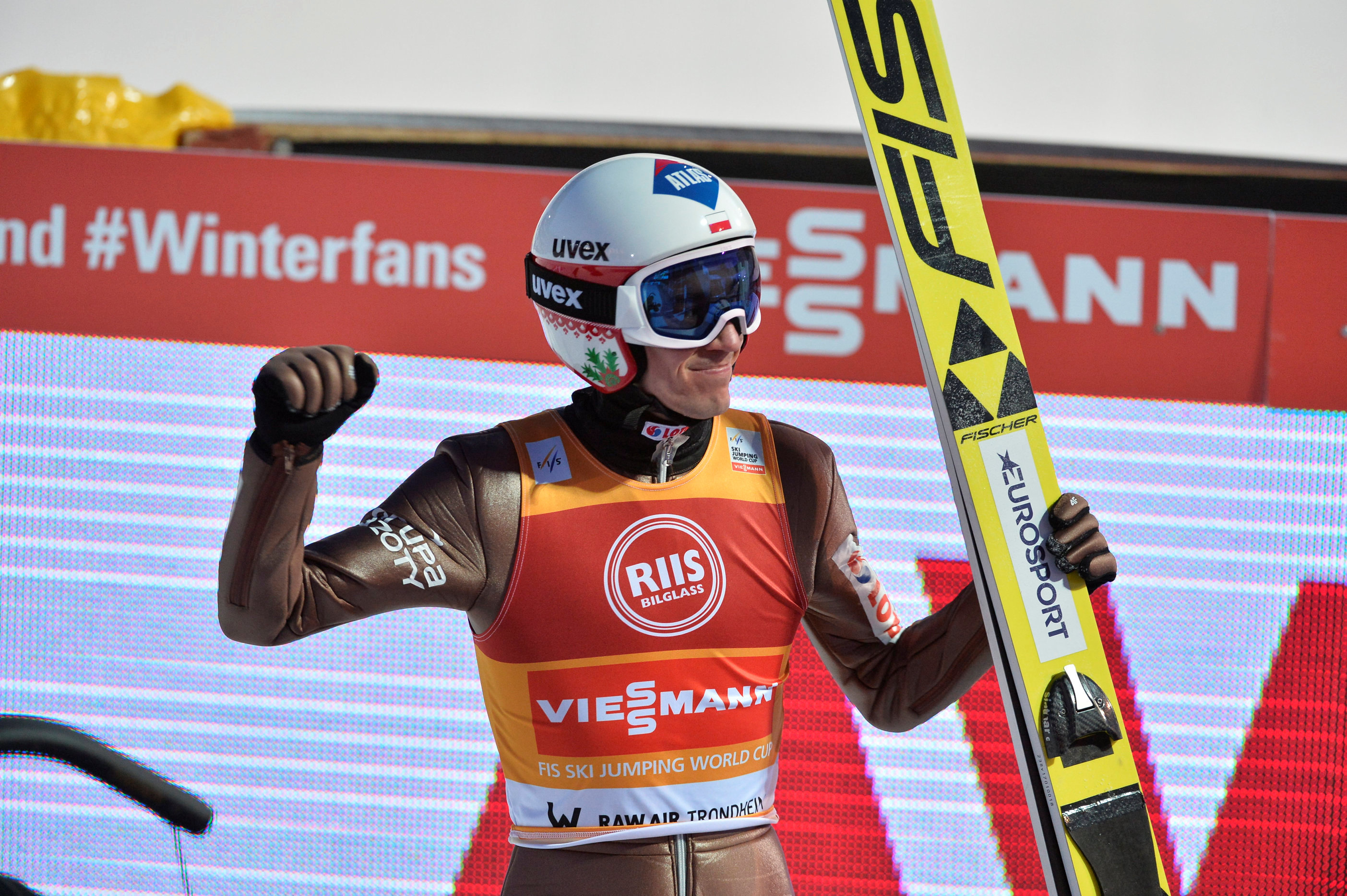 2018-03-15T182546Z_1678907428_RC18CBD481B0_RTRMADP_3_SKI-JUMPING