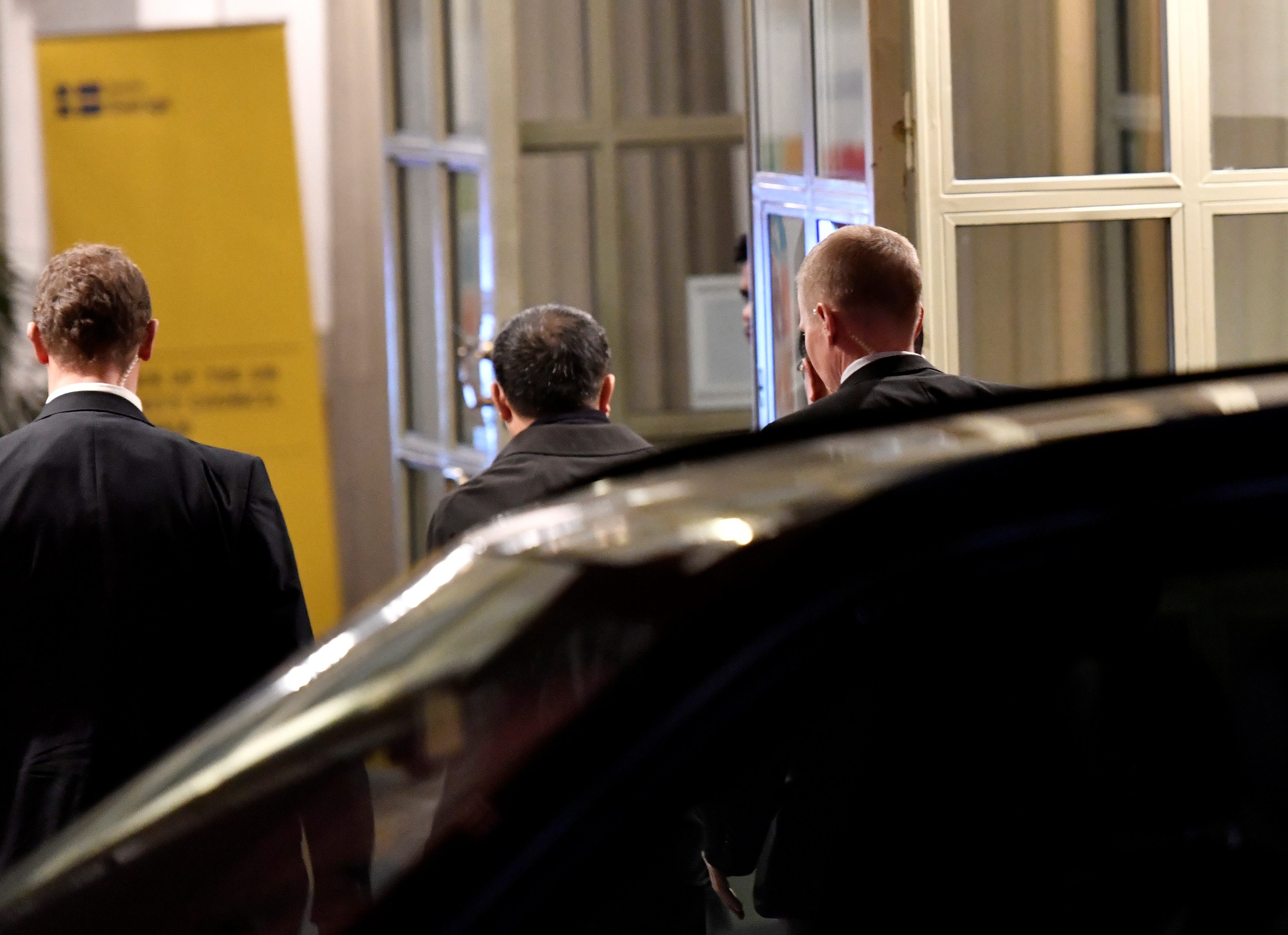 Ri Yong Ho i delegacija dolaze na sastanak u švedsko ministarstvo vanjskih poslova u Stockholmu