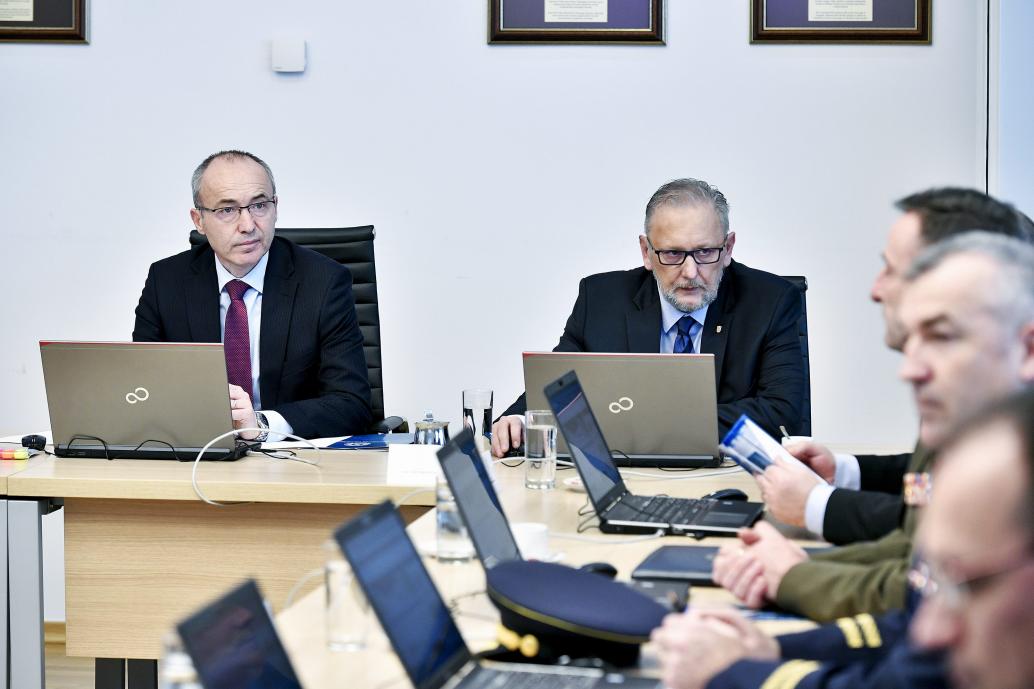 Prva vježba Koordinacije za sustav domovinske sigurnosti pod nazivom Kibernetički štit 2018 u MORH-u. Na fotografiji: Vježbu su predvodili ministar obrane Damir Krstičević i ministar unutarnjih poslova Davor Božinović