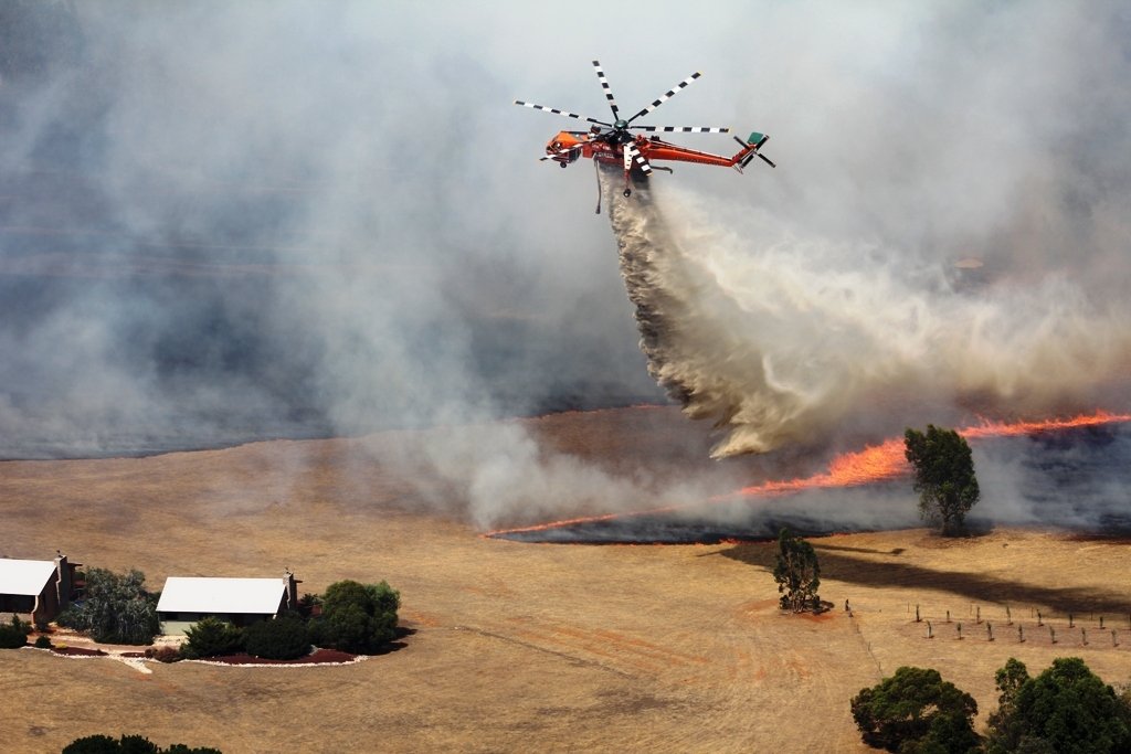 Ilustracija, gašenje požara u regiji Viktorija na jugu Australije