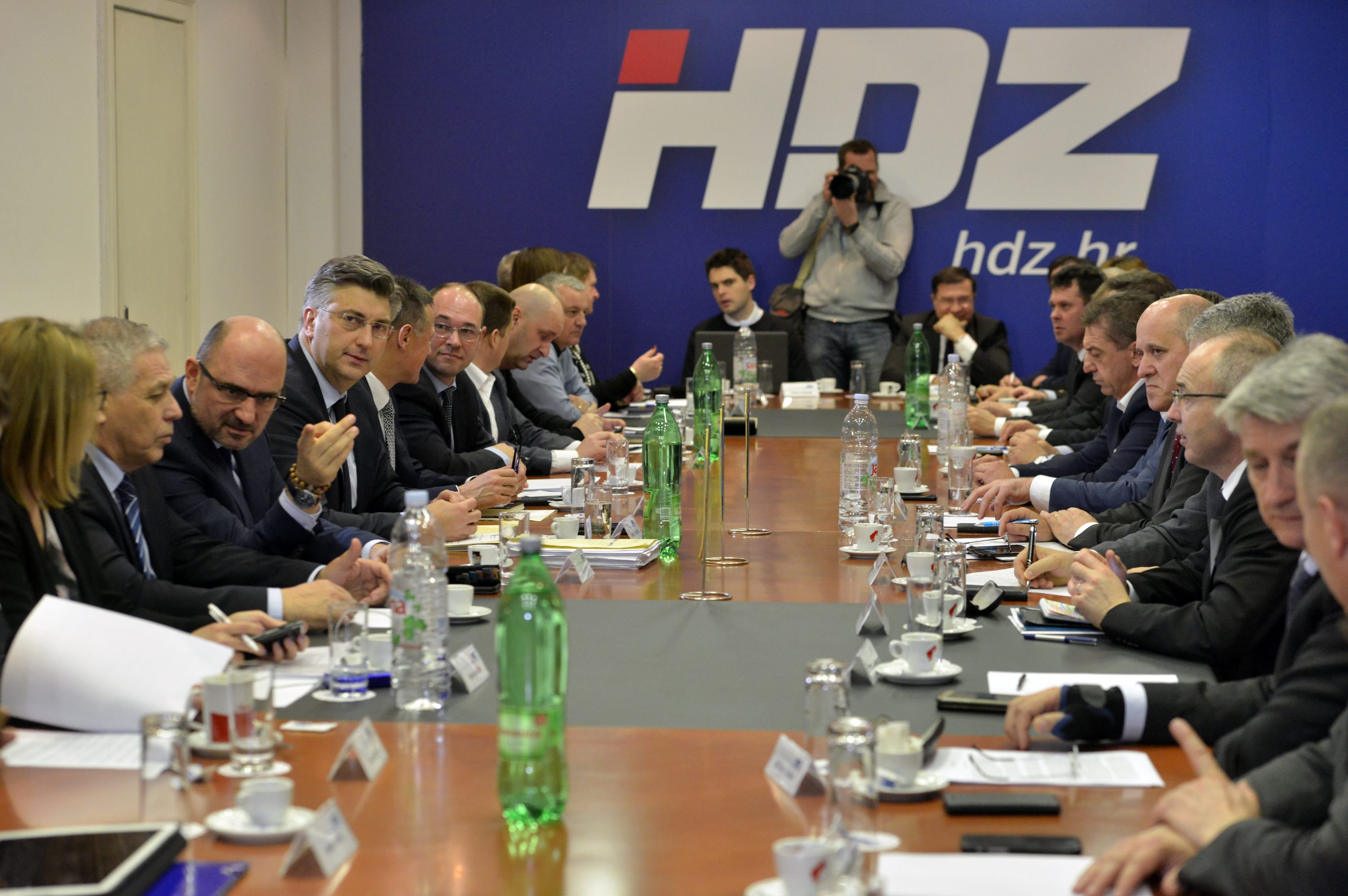 hdz_predsjednistvo19-200318