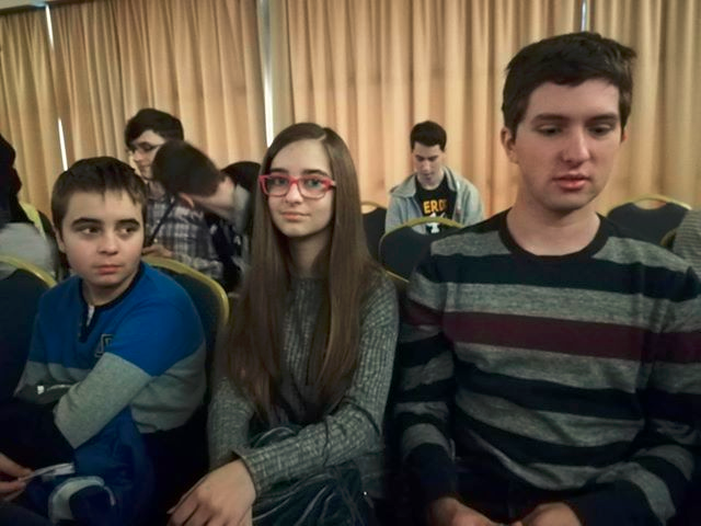 Trio iz obitelji Lendvaj, Dorijan (14), Dora (12) i Vilim (18), prošli je tjedan bio na državnom natjecanju iz informatike, a medalje, kažu, više ne broje, previše ih je 