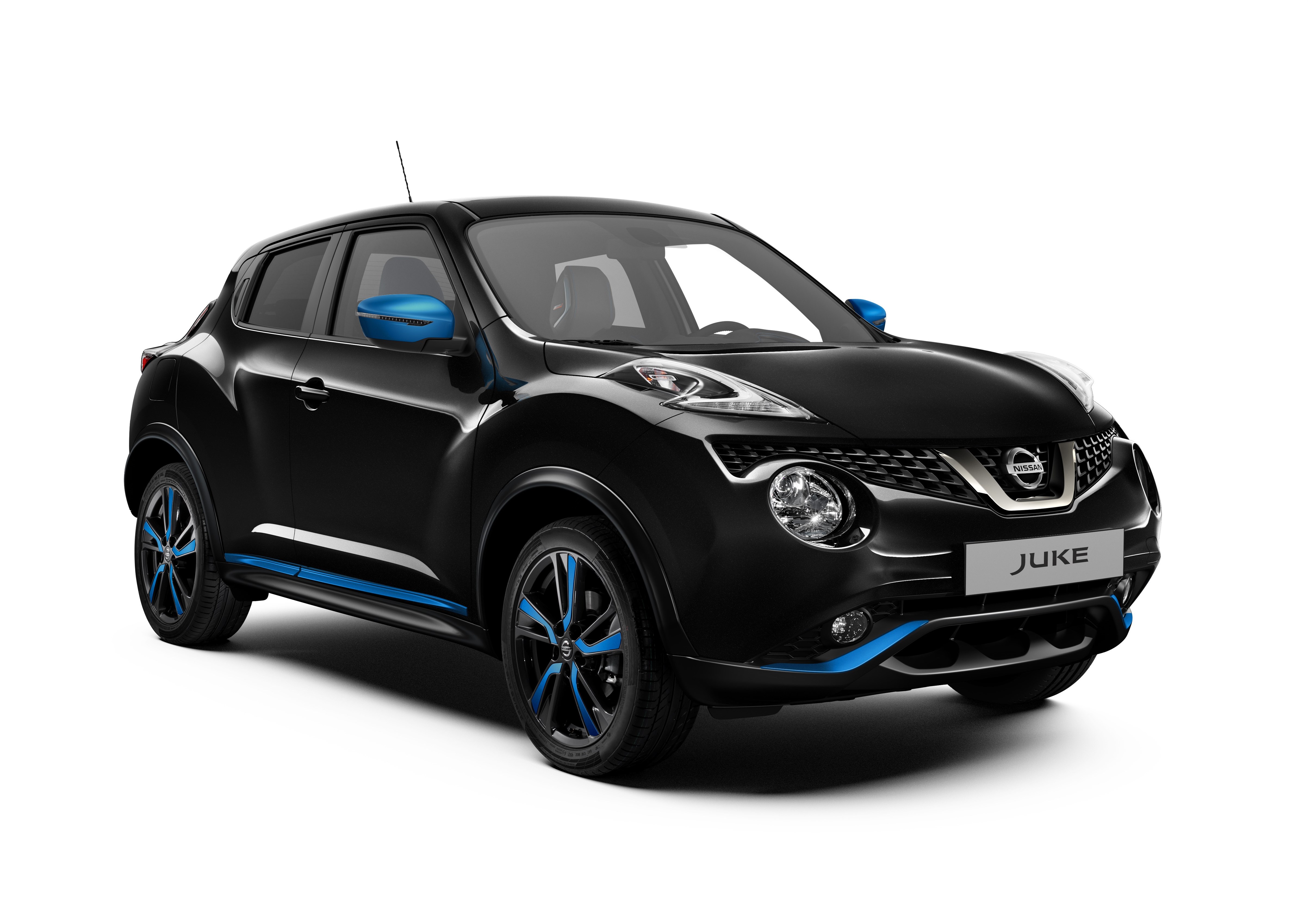 426220251_Nissan Juke MY18 Exterior Blue Perso LHD