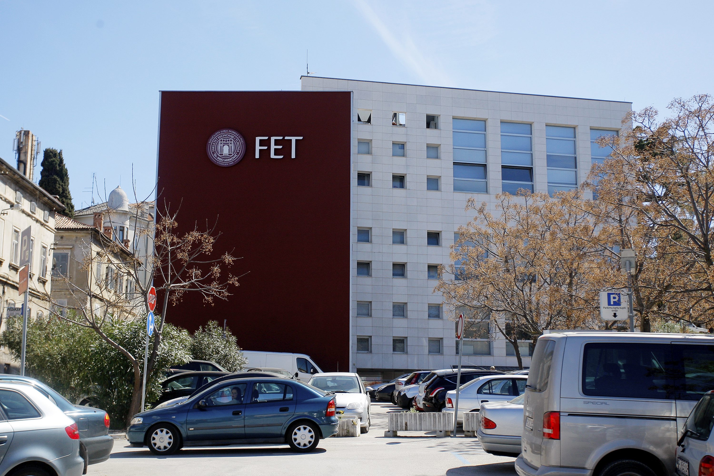 Fakultet ekonomije i turizma u Puli